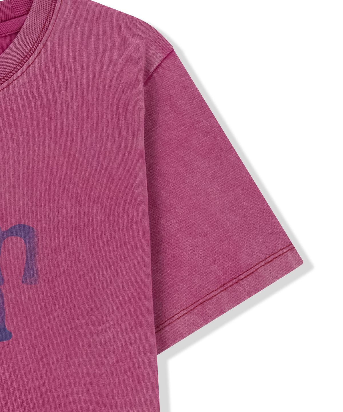 마뗑킴(MATIN KIM) ROUND LOGO GRAFFITI SLIM TOP IN PINK