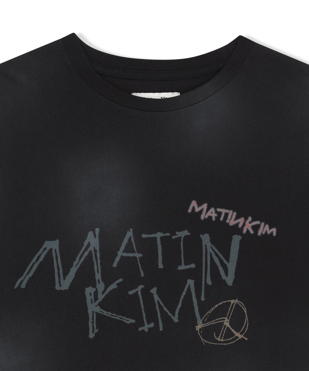 마뗑킴(MATIN KIM) VINTAGE GRAFFITI LOGO TOP IN BLACK