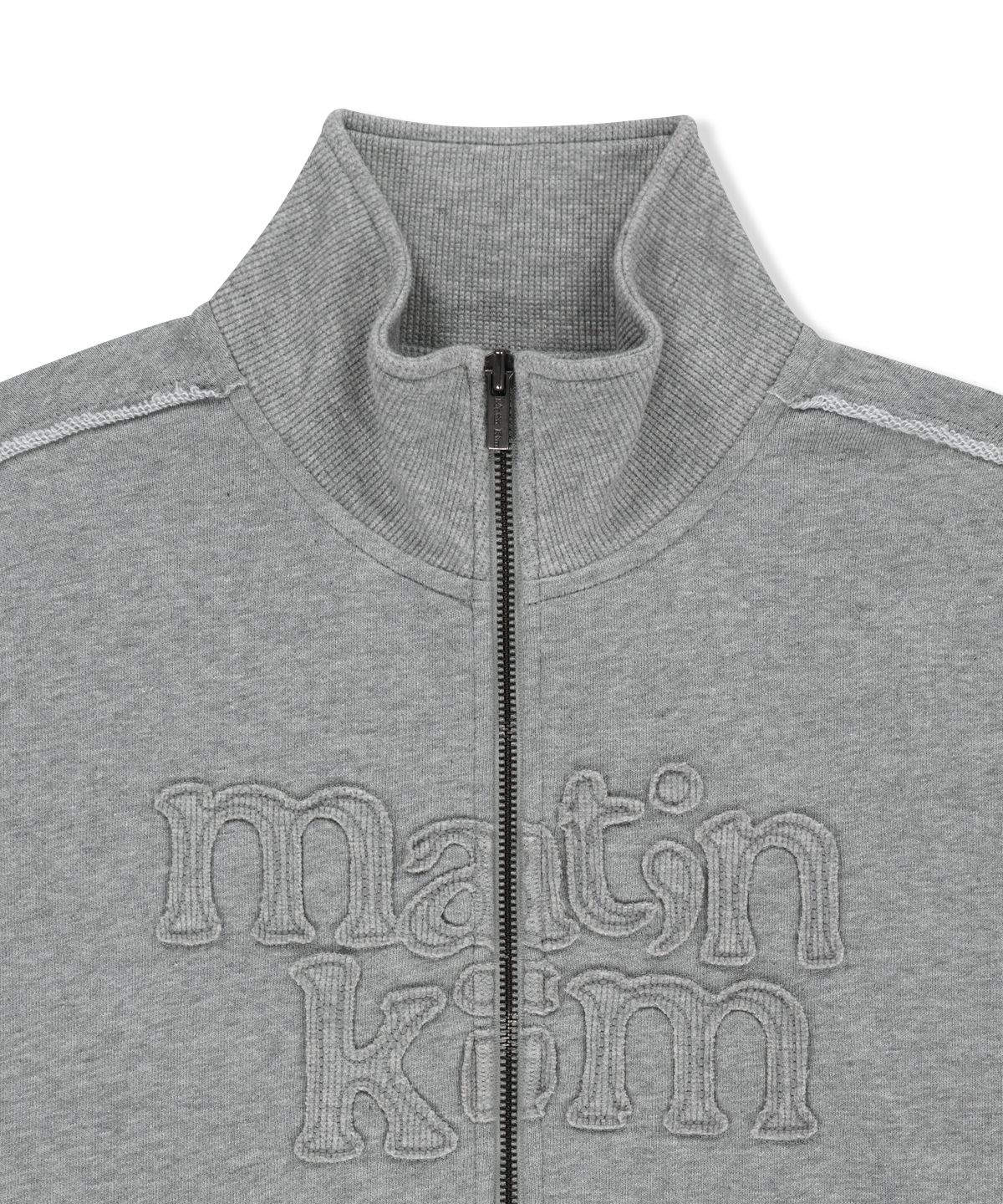 마뗑킴(MATIN KIM) MIXED WAFFLE APPLIQUE LOGO ZIP UP IN GREY
