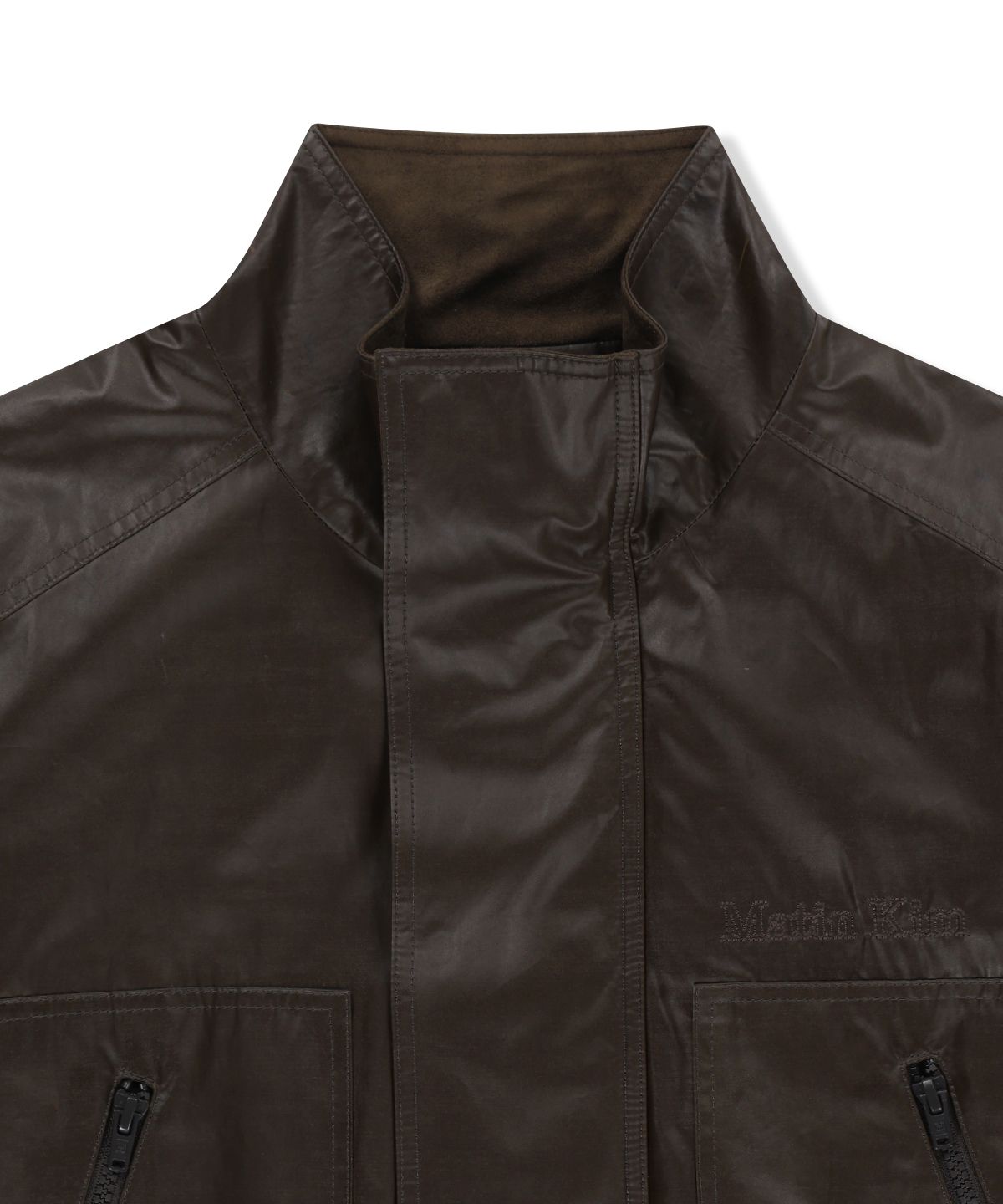 마뗑킴(MATIN KIM) WAXED HIGH NECK JUMPER IN BROWN