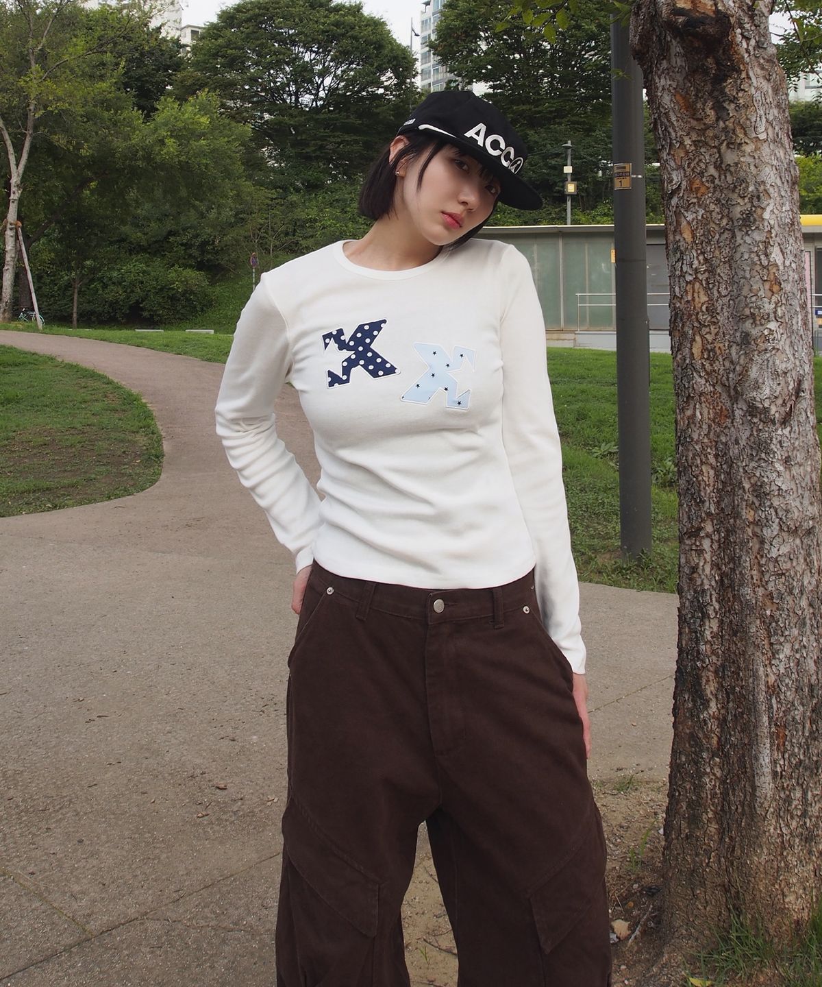 케이케이이이이(KKEEE) KK 도트 패치 코지 긴팔티(2color)