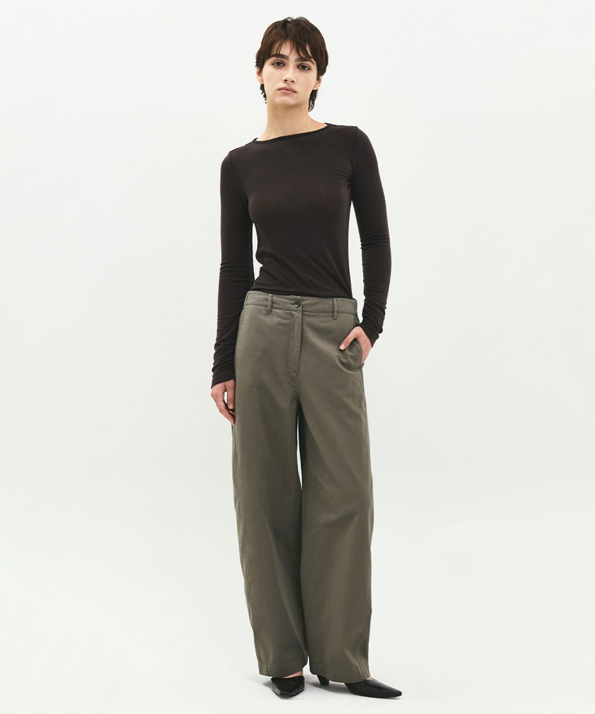 러프사이드 화이트라벨(ROUGH SIDE WHITE LABEL) Slant Long Sleeve Brown