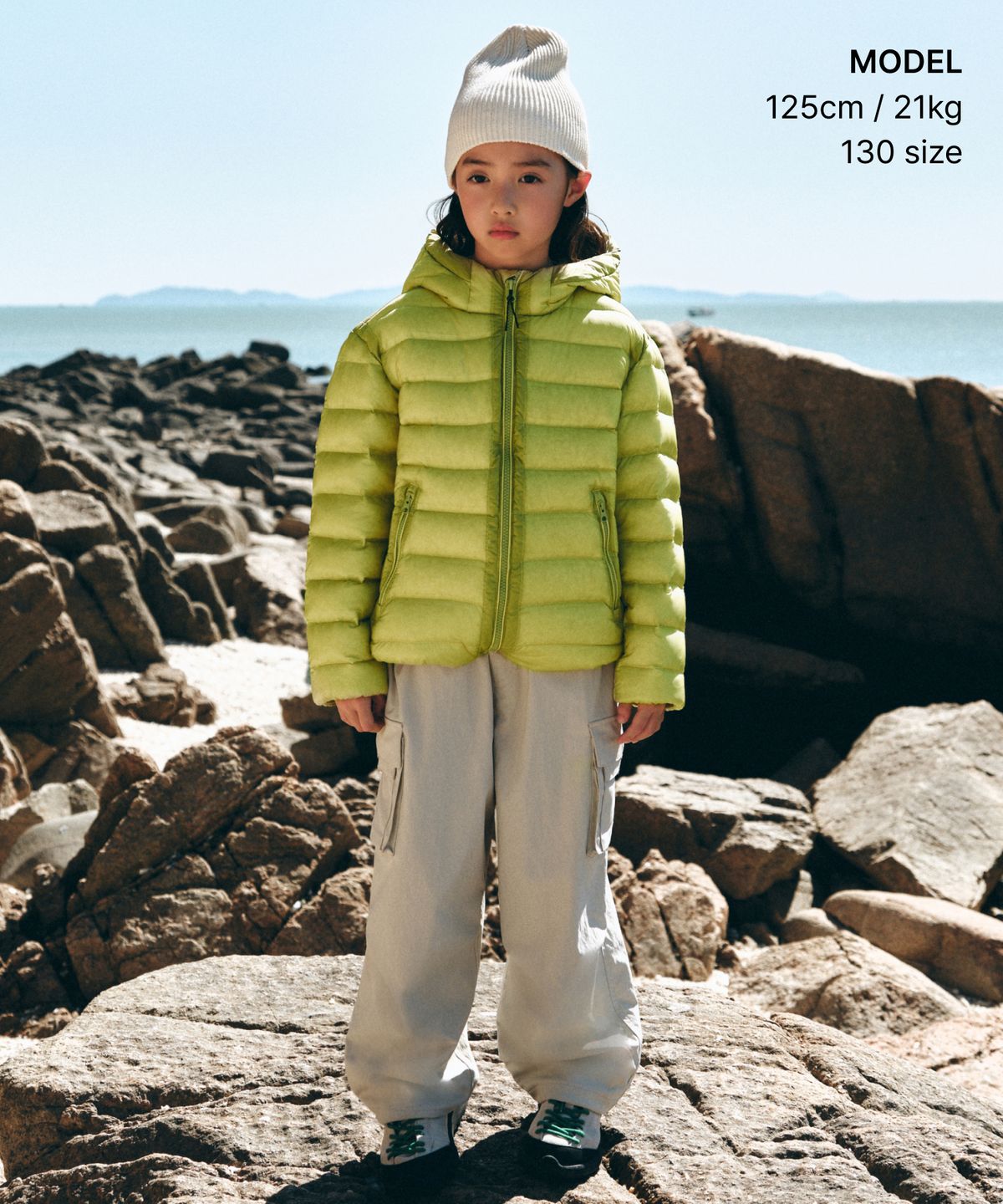 무신사 스탠다드 키즈(MUSINSA STANDARD KIDS) [시티 레저] 시어 후디드 라이트 다운 재킷 [옐로우 그린]