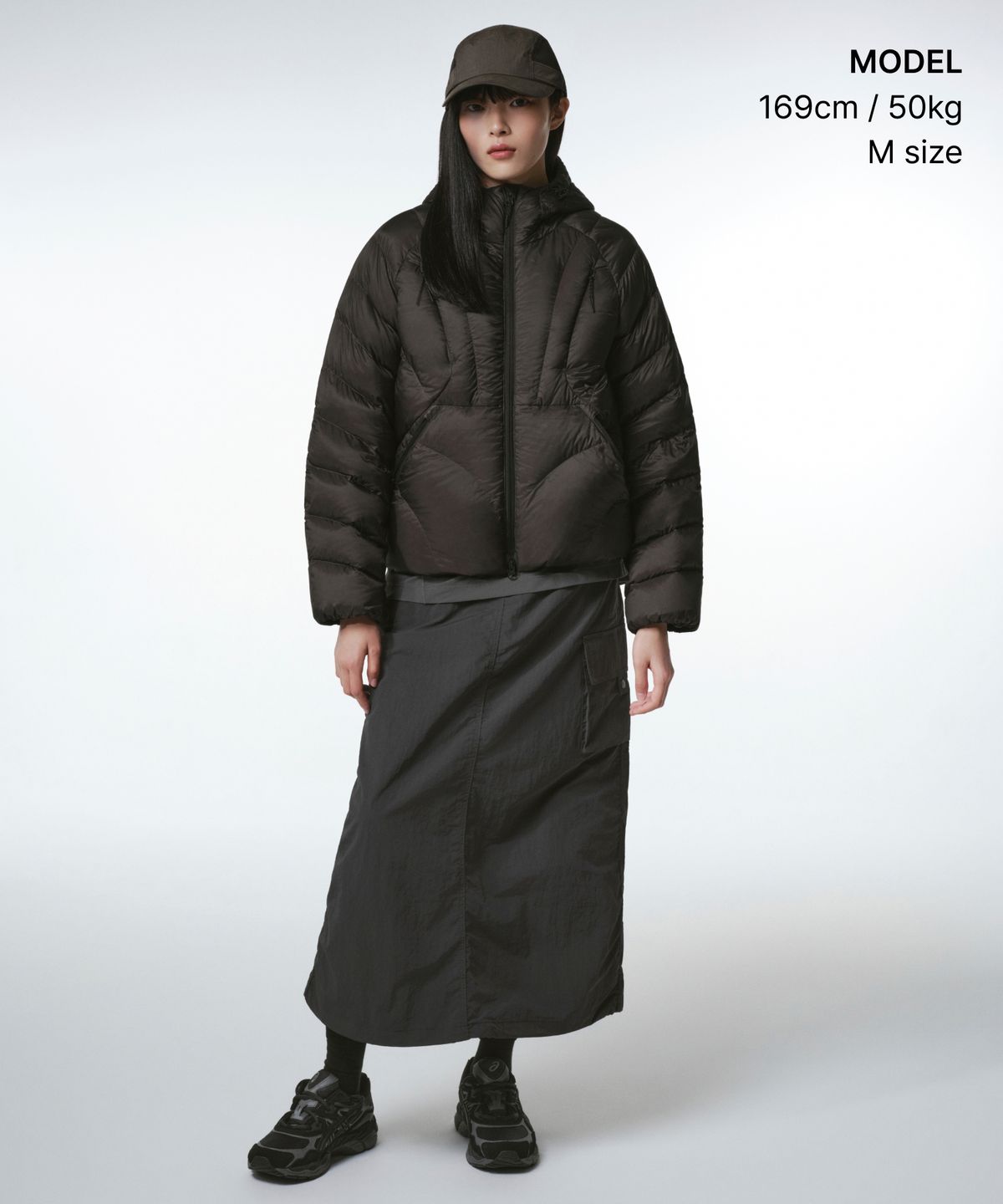 무신사 스탠다드 우먼(MUSINSA STANDARD WOMAN) [시티 레저] 우먼즈 컨투어 후디드 라이트 다운 재킷 [머드 그레이]