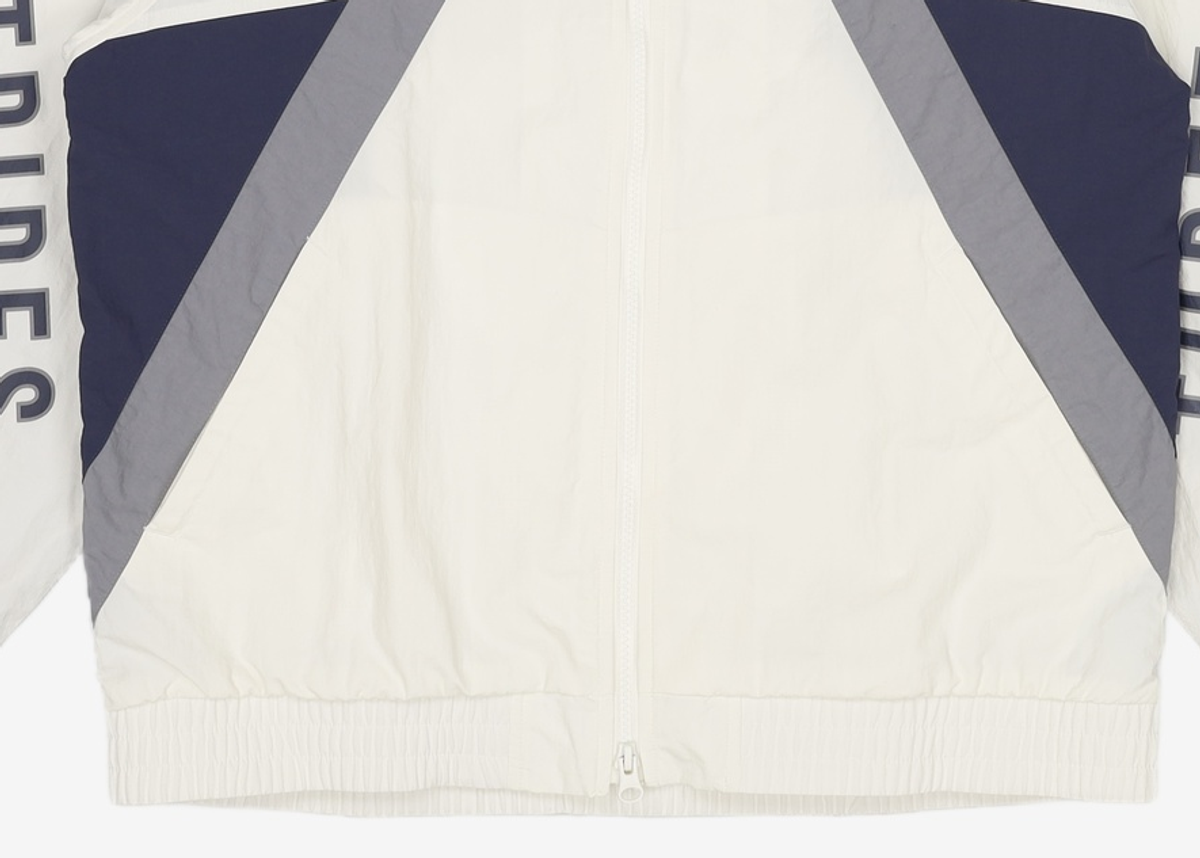 아디다스(ADIDAS) 워딩 오버사이즈 핏 우븐 풀집 재킷 IT4361 XS