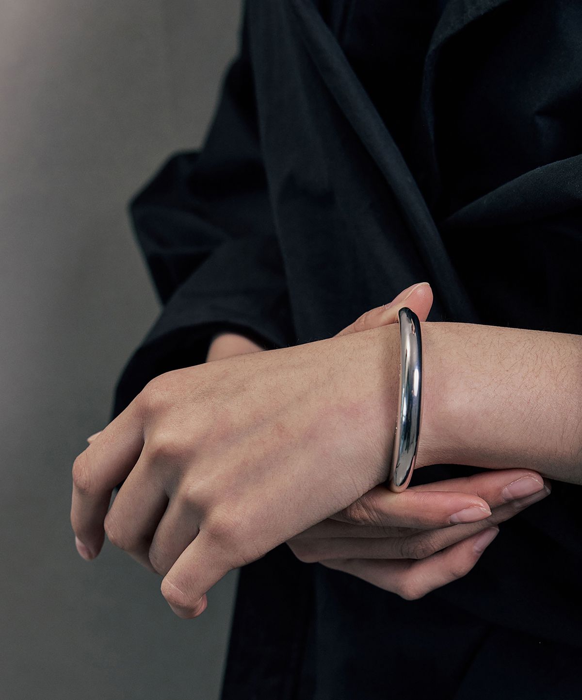 그라스마티네(GRASSE MATINEE) Slim Dome Cuff Bracelet Silver