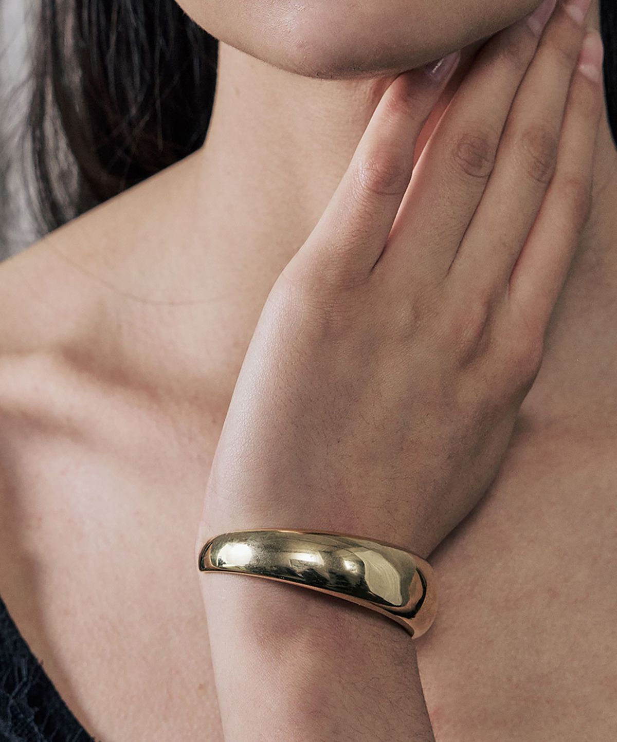 그라스마티네(GRASSE MATINEE) Bold Dome Cuff Bracelet Gold