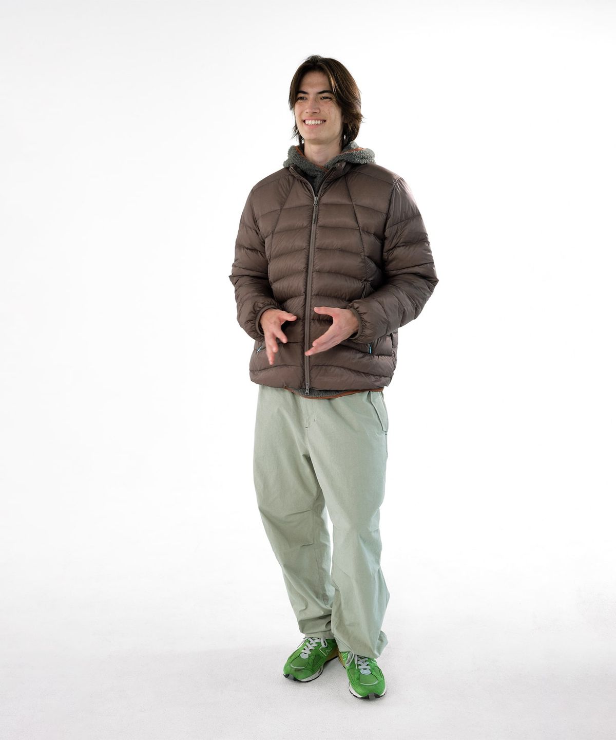 썬러브투어(SUNLOVETOUR) Fly Light Down Jacket Brown