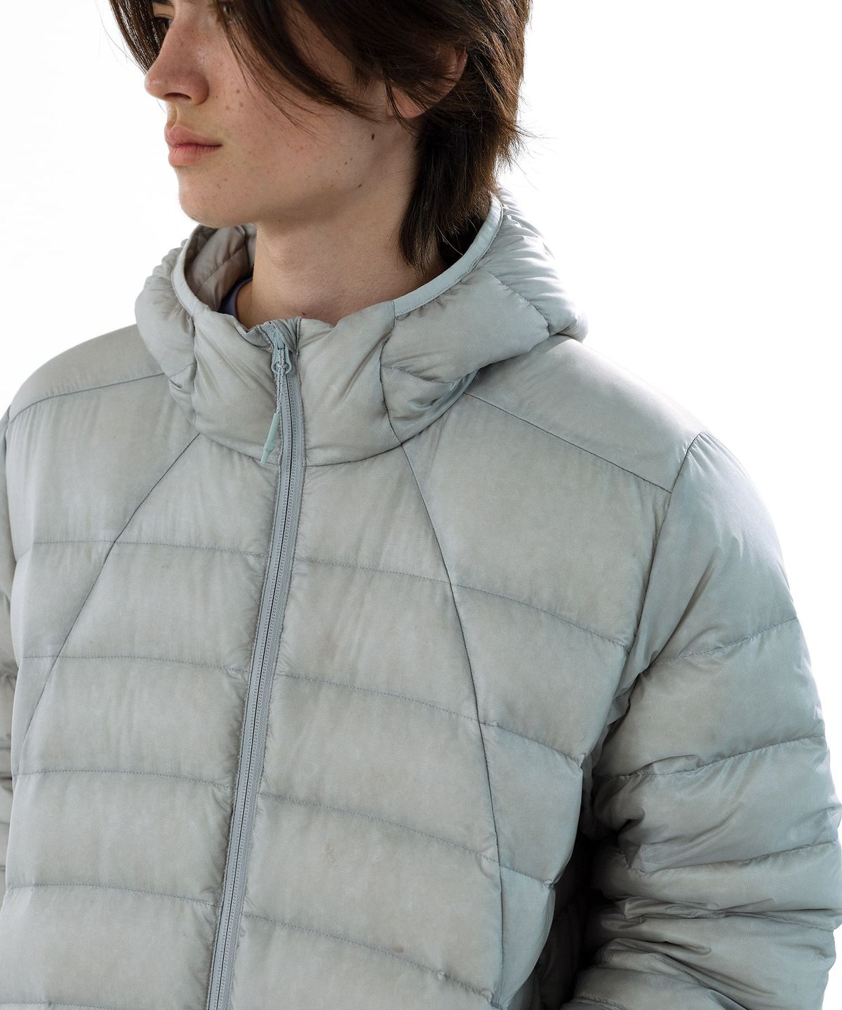 썬러브투어(SUNLOVETOUR) Hooded Fly Light Down Jacket Silver