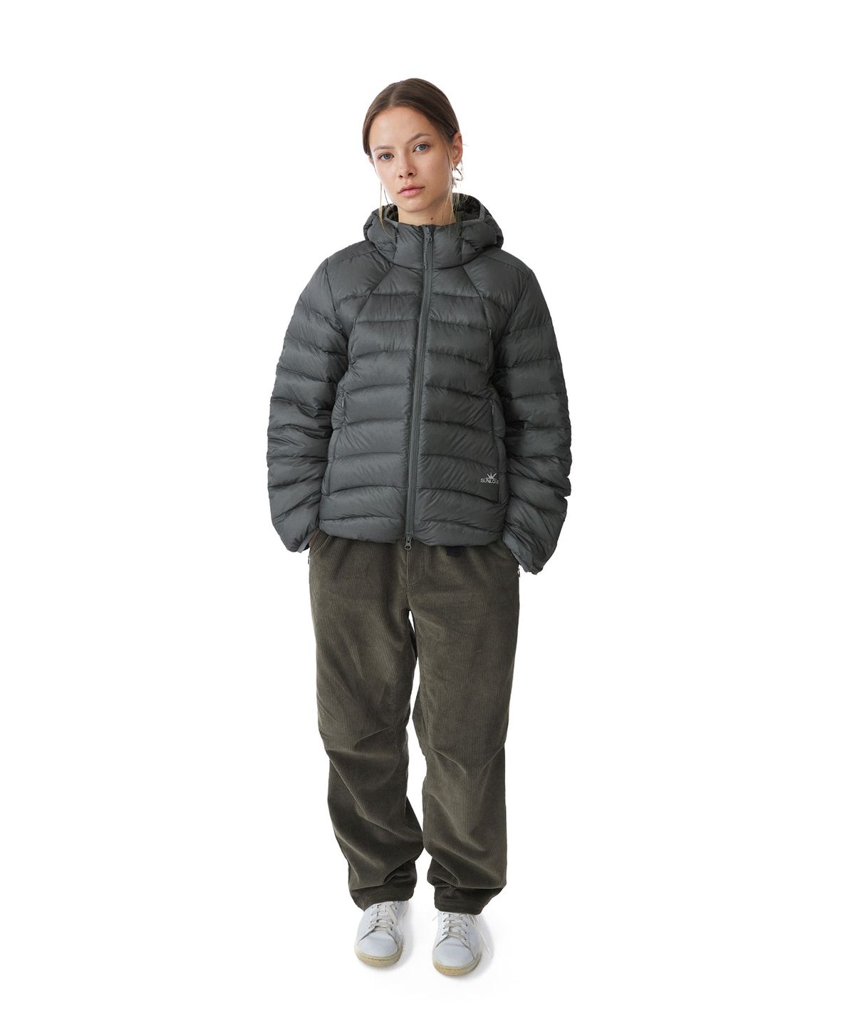 썬러브투어(SUNLOVETOUR) Hooded Fly Light Down Jacket Dark Grey