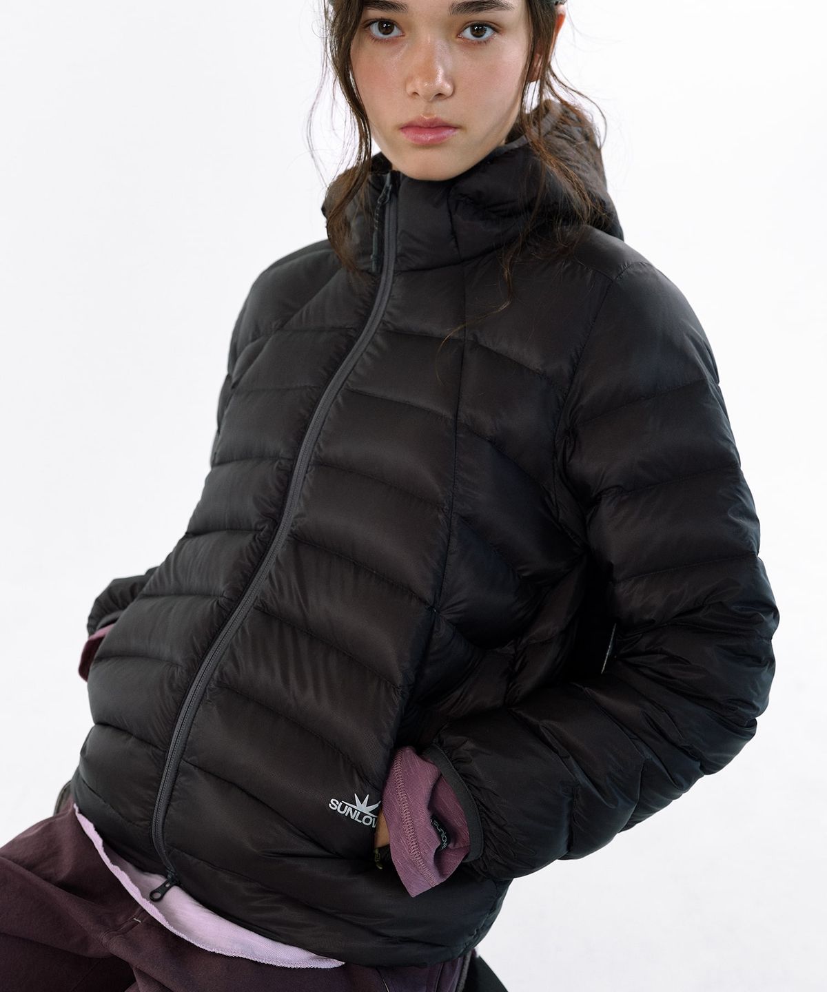 썬러브투어(SUNLOVETOUR) Hooded Fly Light Down Jacket Charcoal