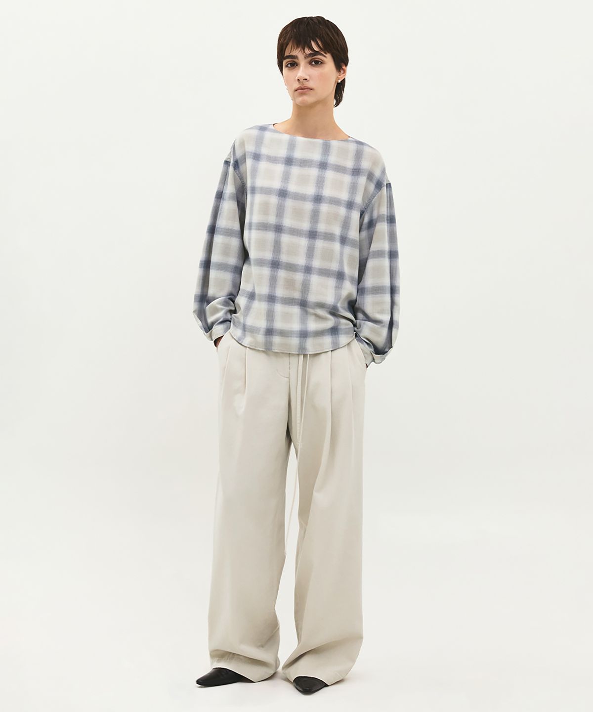 러프사이드 화이트라벨(ROUGH SIDE WHITE LABEL) Pullover Check Blouse Grey Check