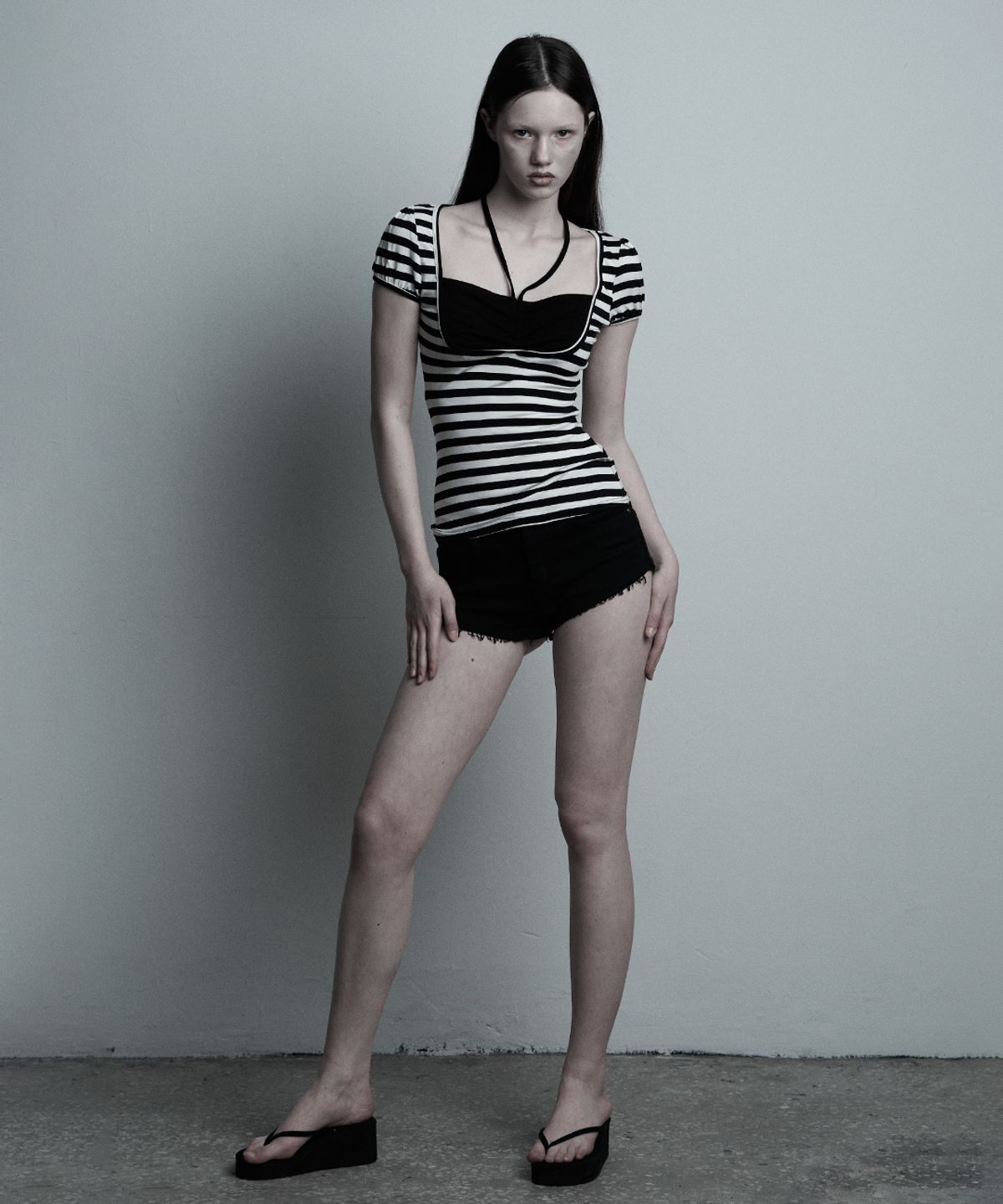 일리오(ILLIO) Black stripe Giselle gathered top (Medium)