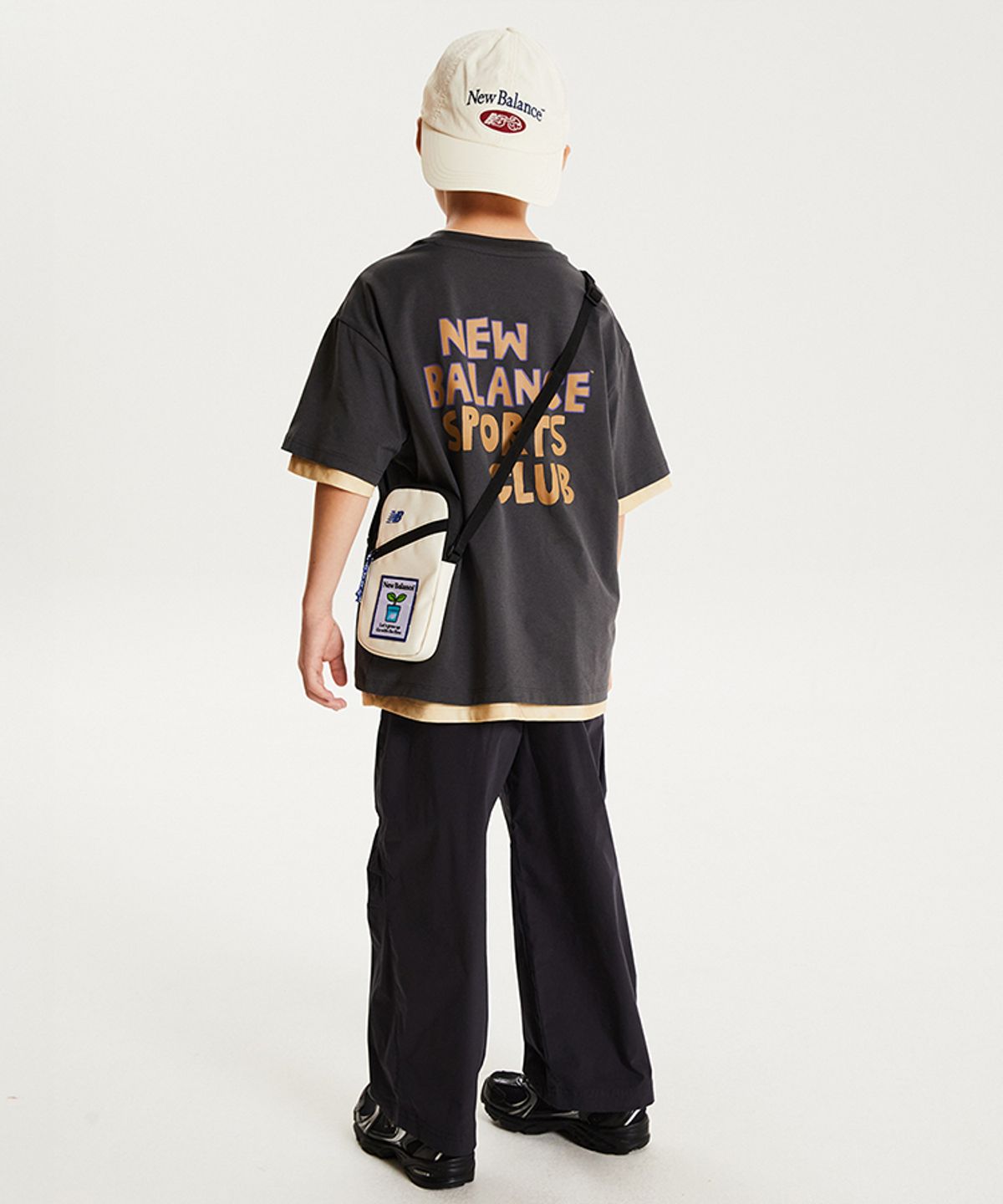 뉴발란스 키즈(NEWBALANCEKIDS) 사선 절개 스트레이트 팬츠 NK9TG3801U60