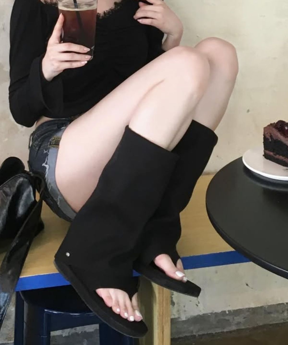 디퍼슈(DIFFERSHOE) 노아르 숏 부츠 6.5CM [린넨 블랙]