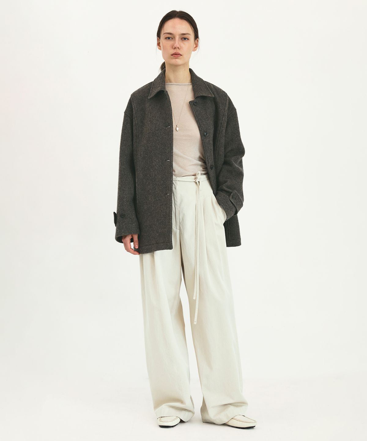 러프사이드 화이트라벨(ROUGH SIDE WHITE LABEL) Atelier Half Coat Dark Beige