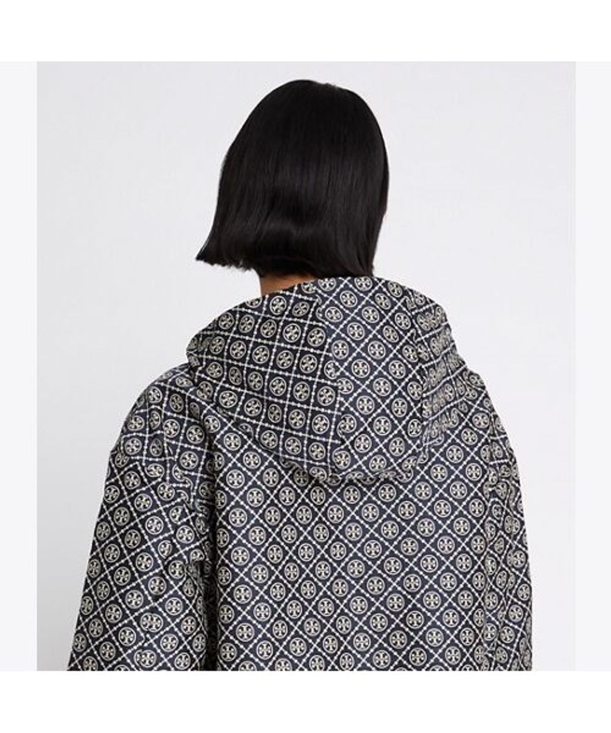 토리버치(TORYBURCH) 티 모노그램 자카드 재킷 - 토리 네이비 티 모노그램 스몰 스포트