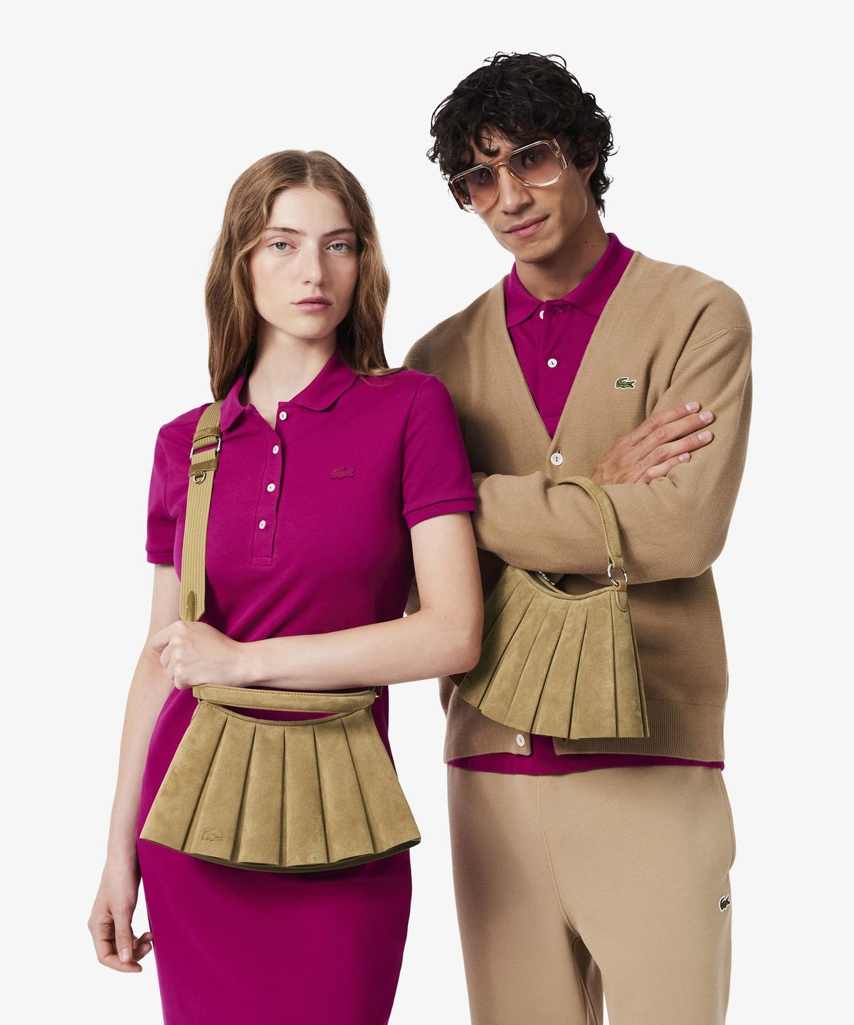 라코스테(LACOSTE) 여성 렝글렌 스웨이드 스몰 크로스바디 NU5467D56N T90