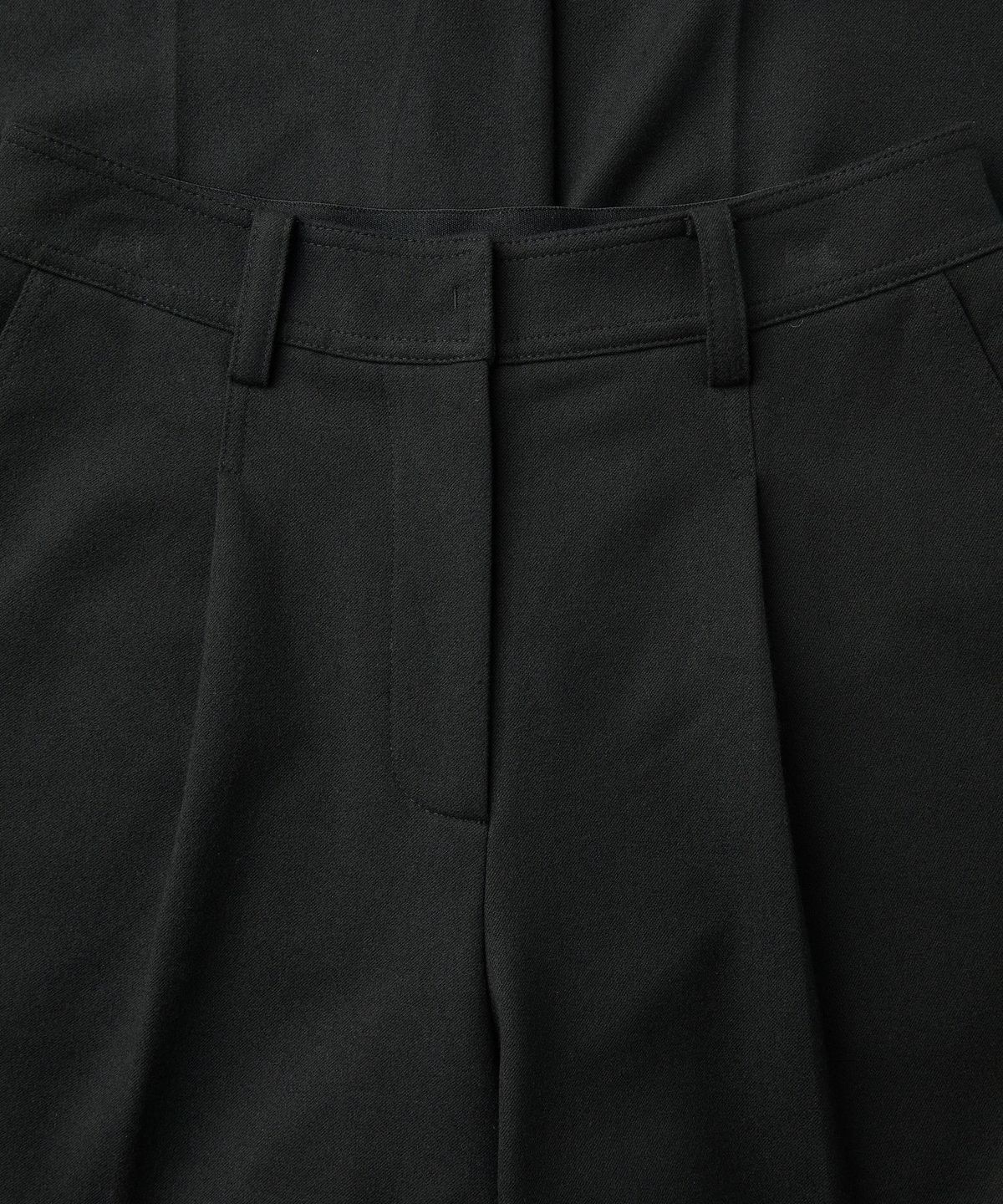 이로 우먼(IROWOMEN) Liberte 베이직 백 밴딩 슬랙스 ILPAA26703BKX