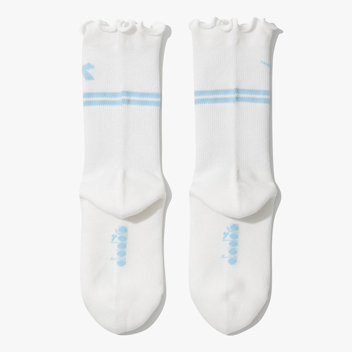 디아도라(diadora) 로고 러플 삭스 WHITE