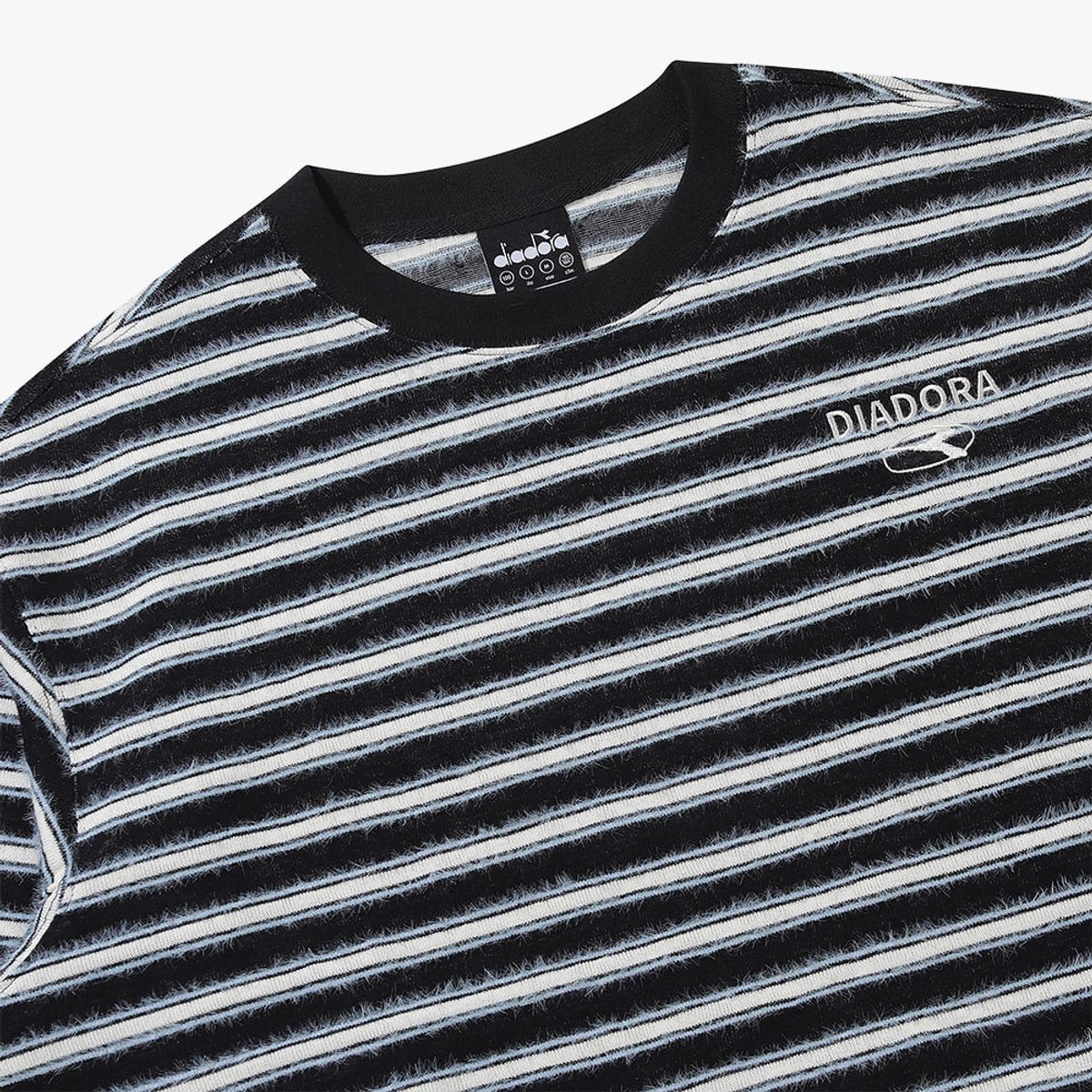 디아도라(diadora) 클래식 스트라이프 긴팔 티셔츠 BLACK