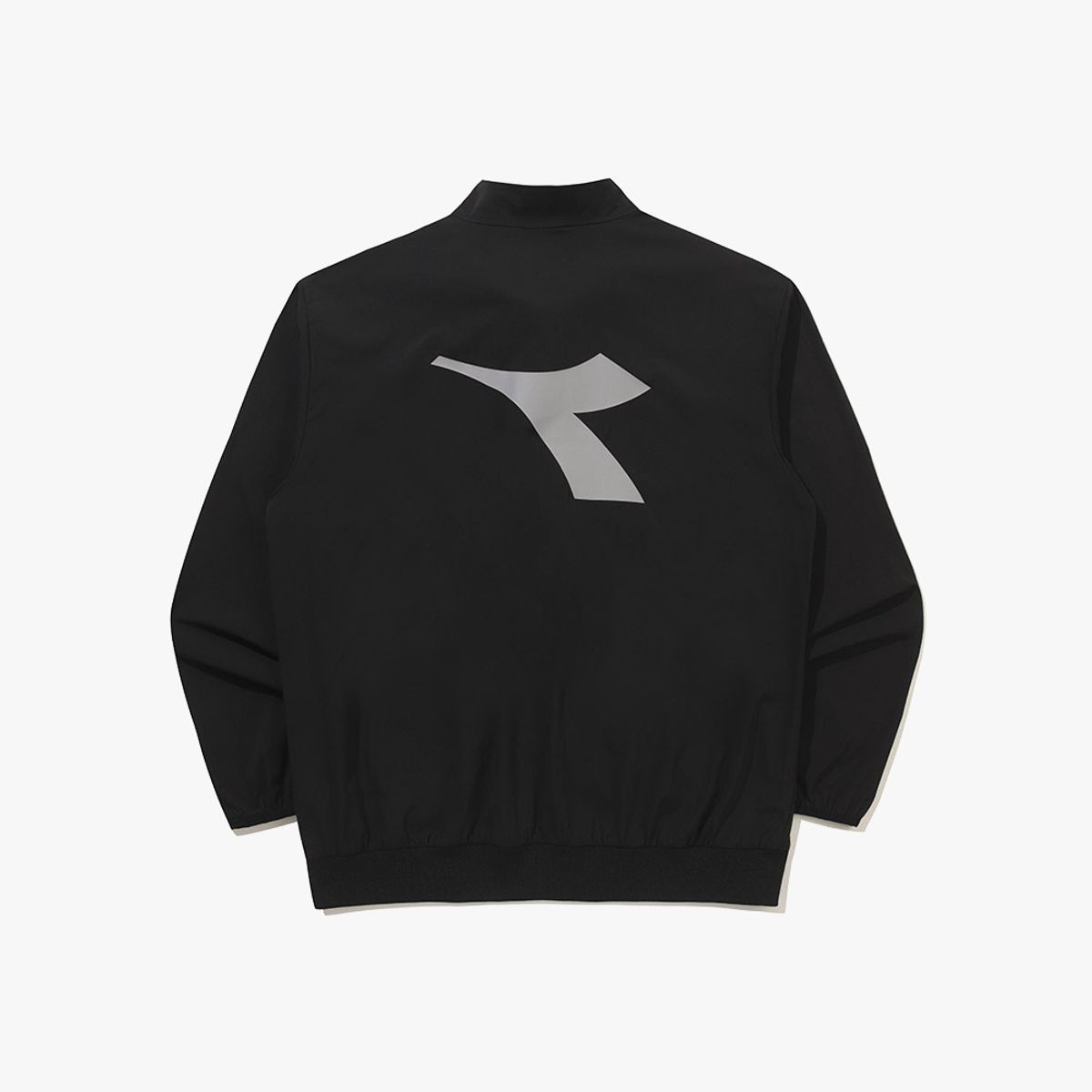 디아도라(diadora) 테니스타 하프집업 아노락 BLACK