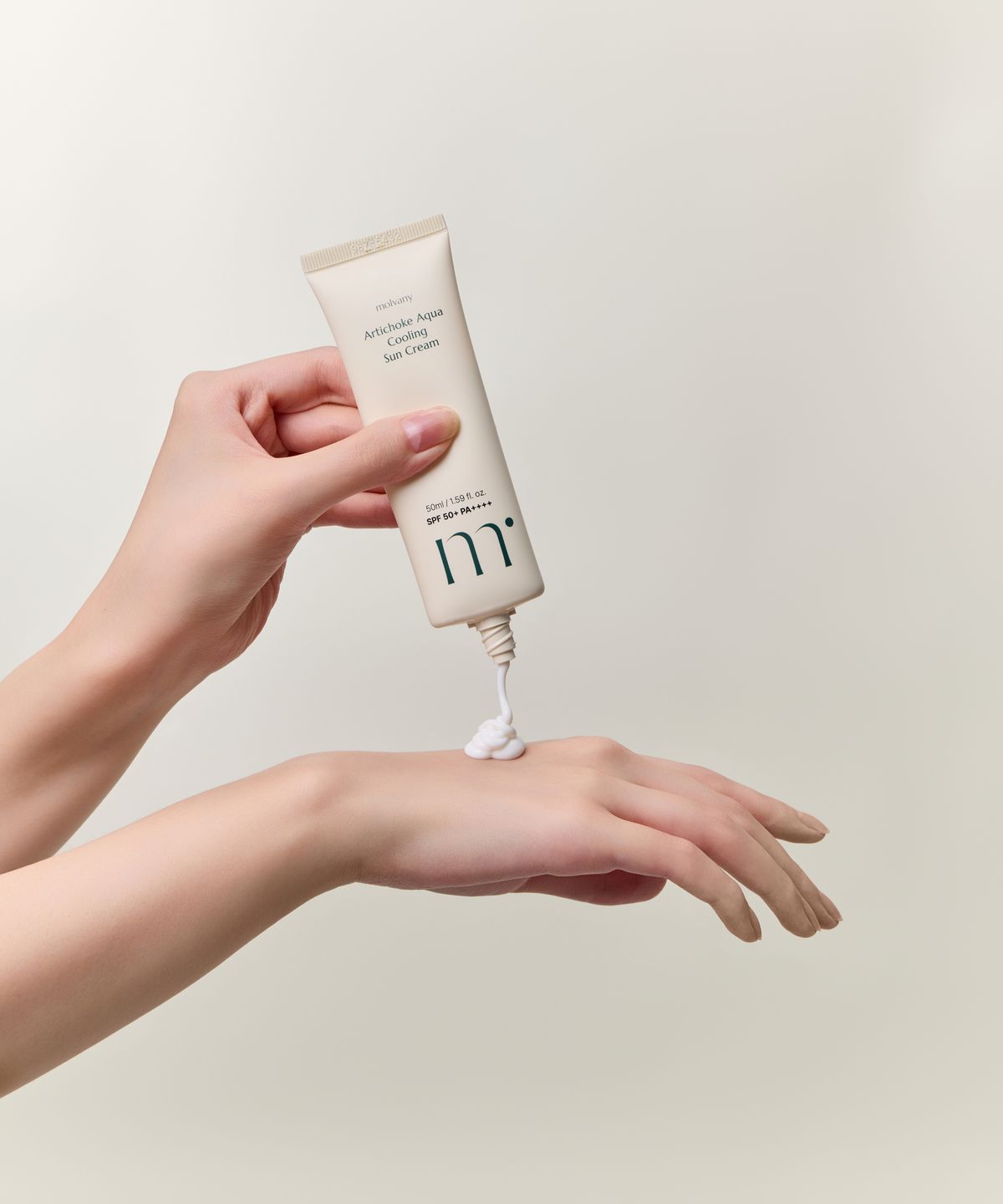 몰바니(MOLVANY) 아티초크 아쿠아 쿨링 선크림 50ml