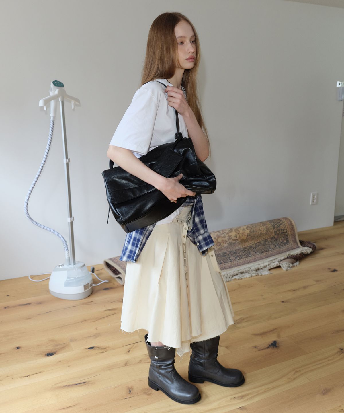 질바이질스튜어트(JILL BY JILLSTUART) [플리] 커브 스티치 플랩 숄더백