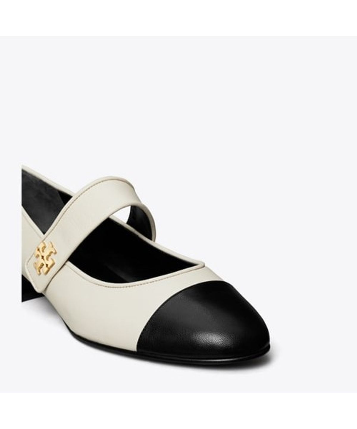 토리버치(TORYBURCH) 캡토 메리 제인 힐 발레 25Mm - 라이트 크림 / 퍼펙트 블랙