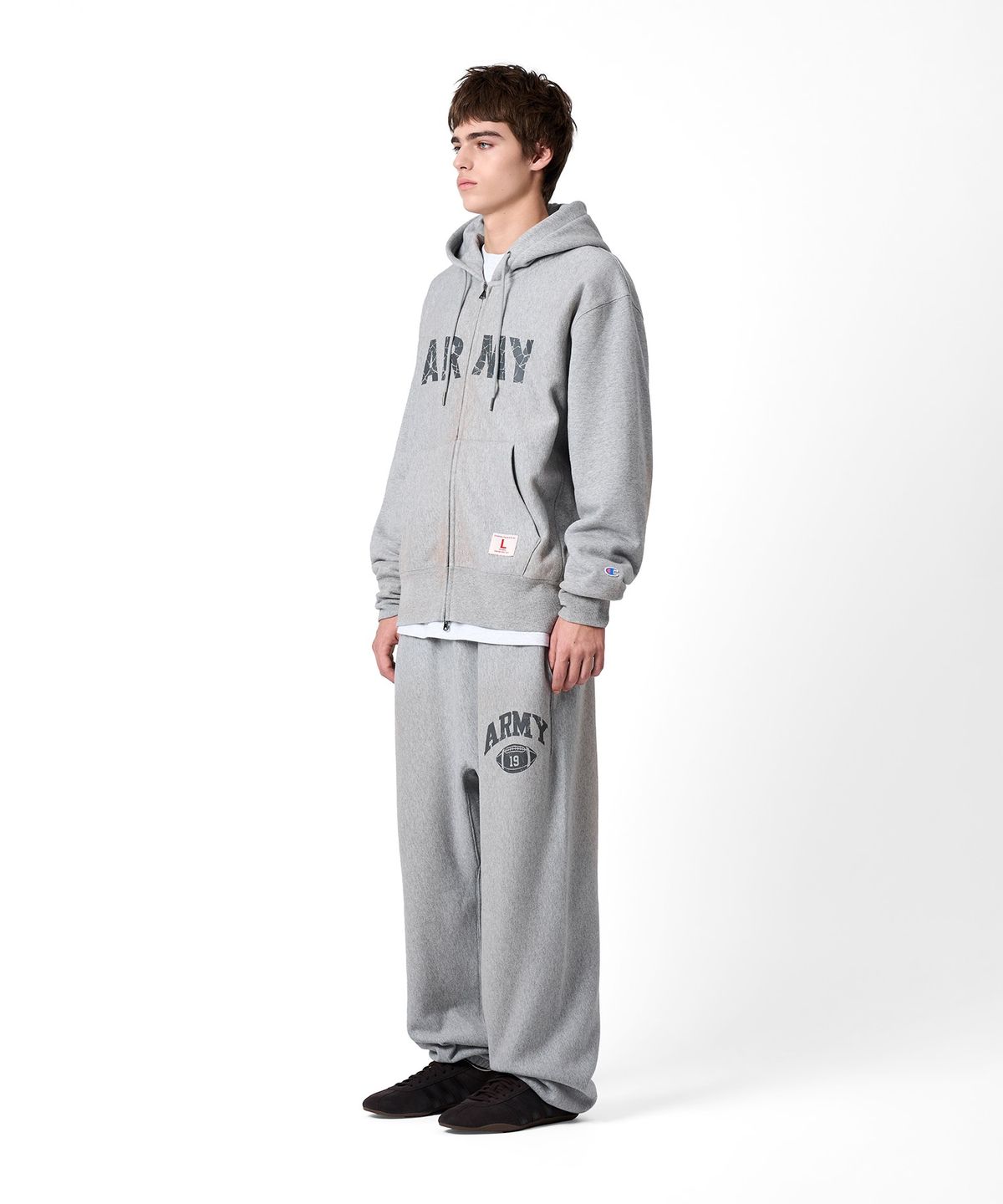 챔피온(CHAMPION) 헤리티지 ARMY 와이드핏 스웨트 팬츠 Grey Melange