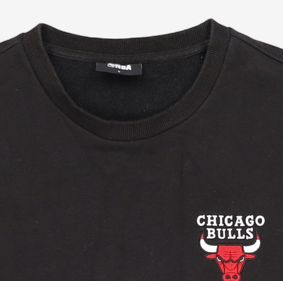엔비에이(NBA) CHI BULLS 하드우드클래식 로고 맨투맨_N203TS042P L