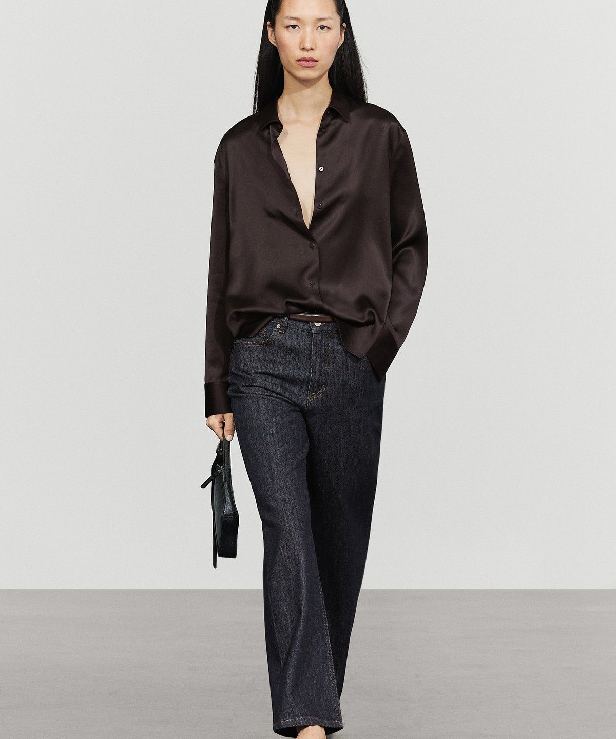 마시모두띠(MASSIMO DUTTI) 새틴 플루이드 셔츠