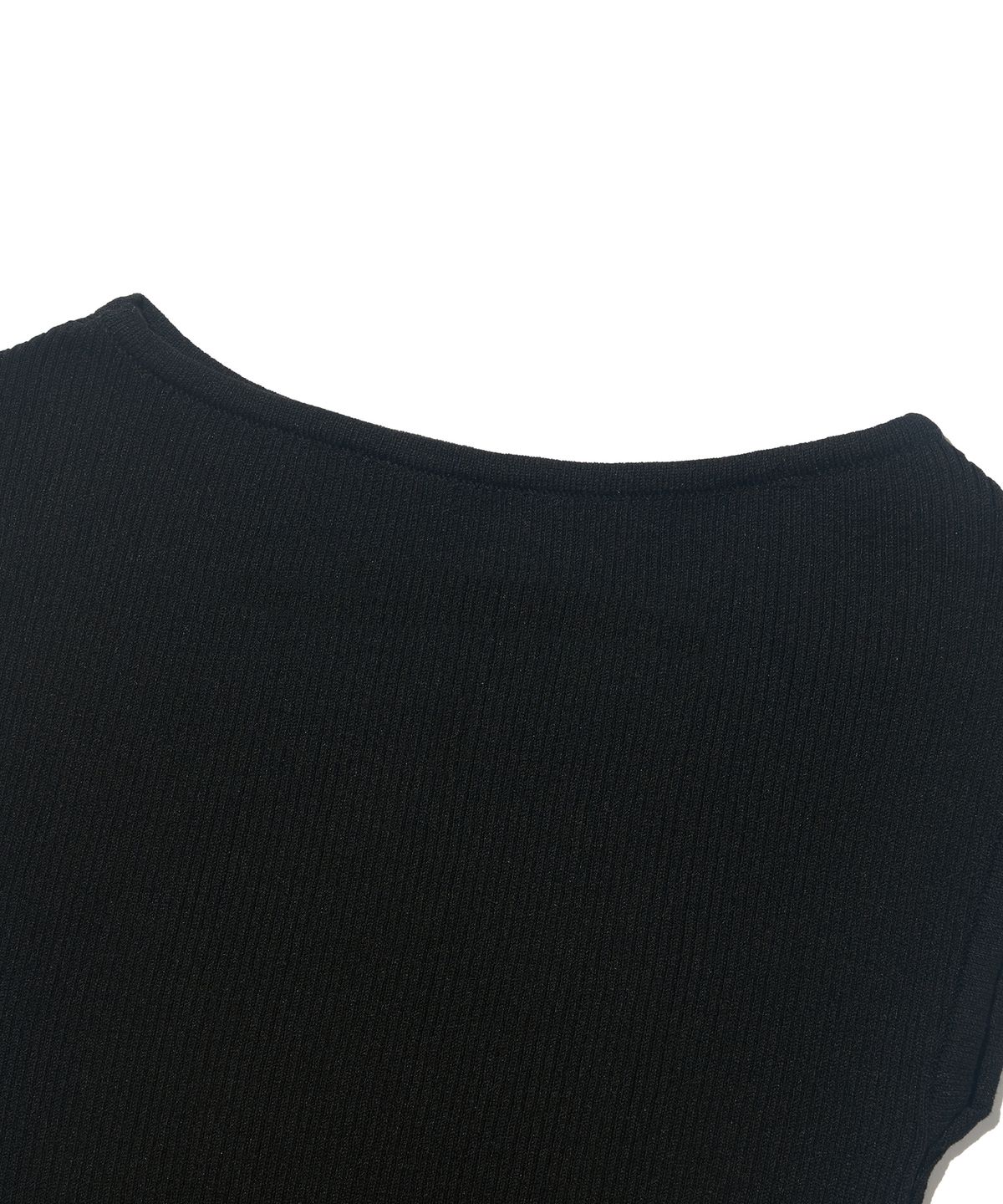 서울어패럴(SEOUL APPAREL) 시크 보트넥 슬리브리스 (블랙)