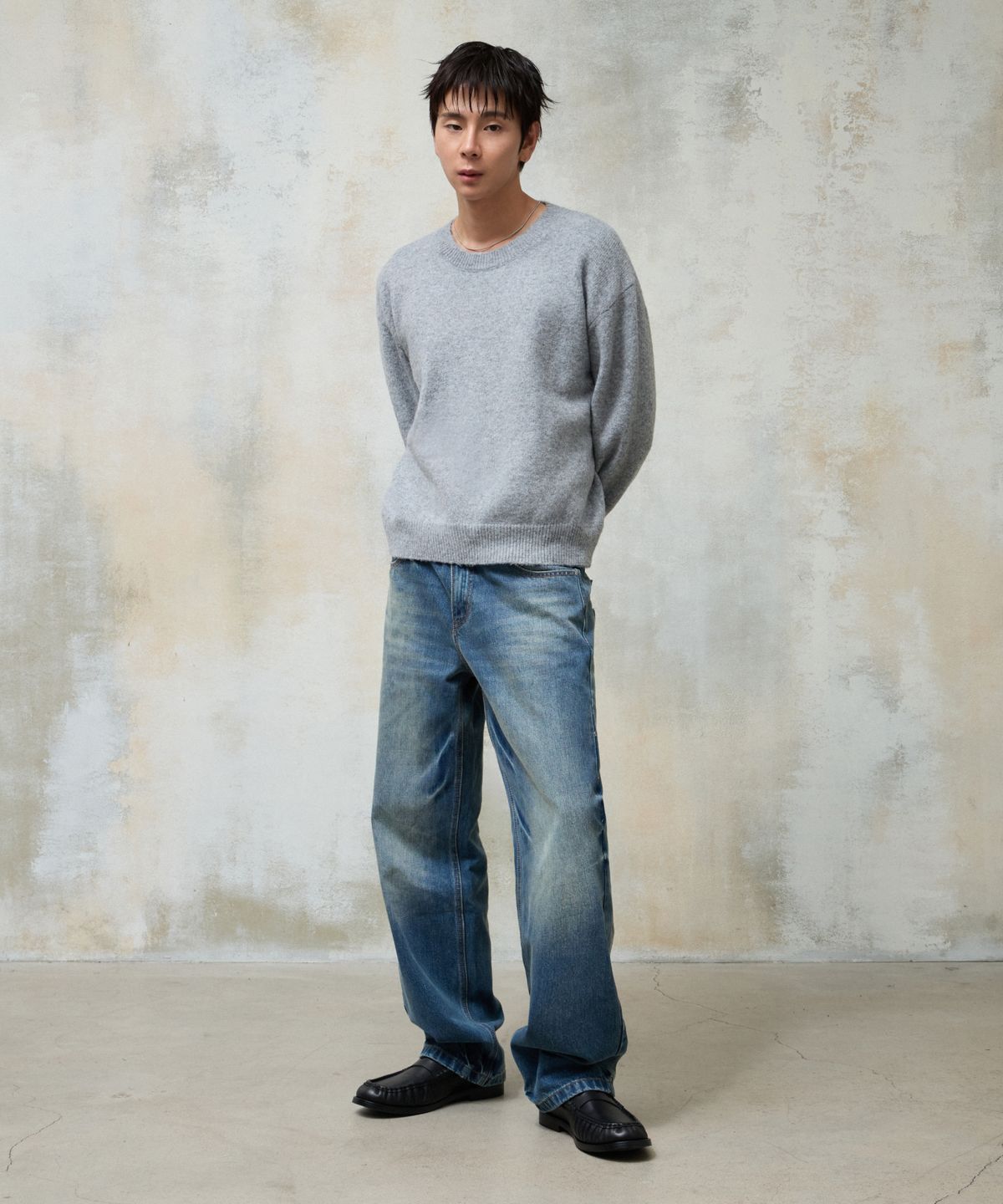 에이지오디(AGOD) 에센셜 크롭 니트 [그레이]