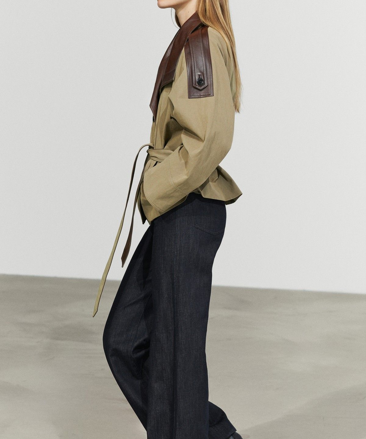 마시모두띠(MASSIMO DUTTI) 가죽 믹스 쇼트 재킷