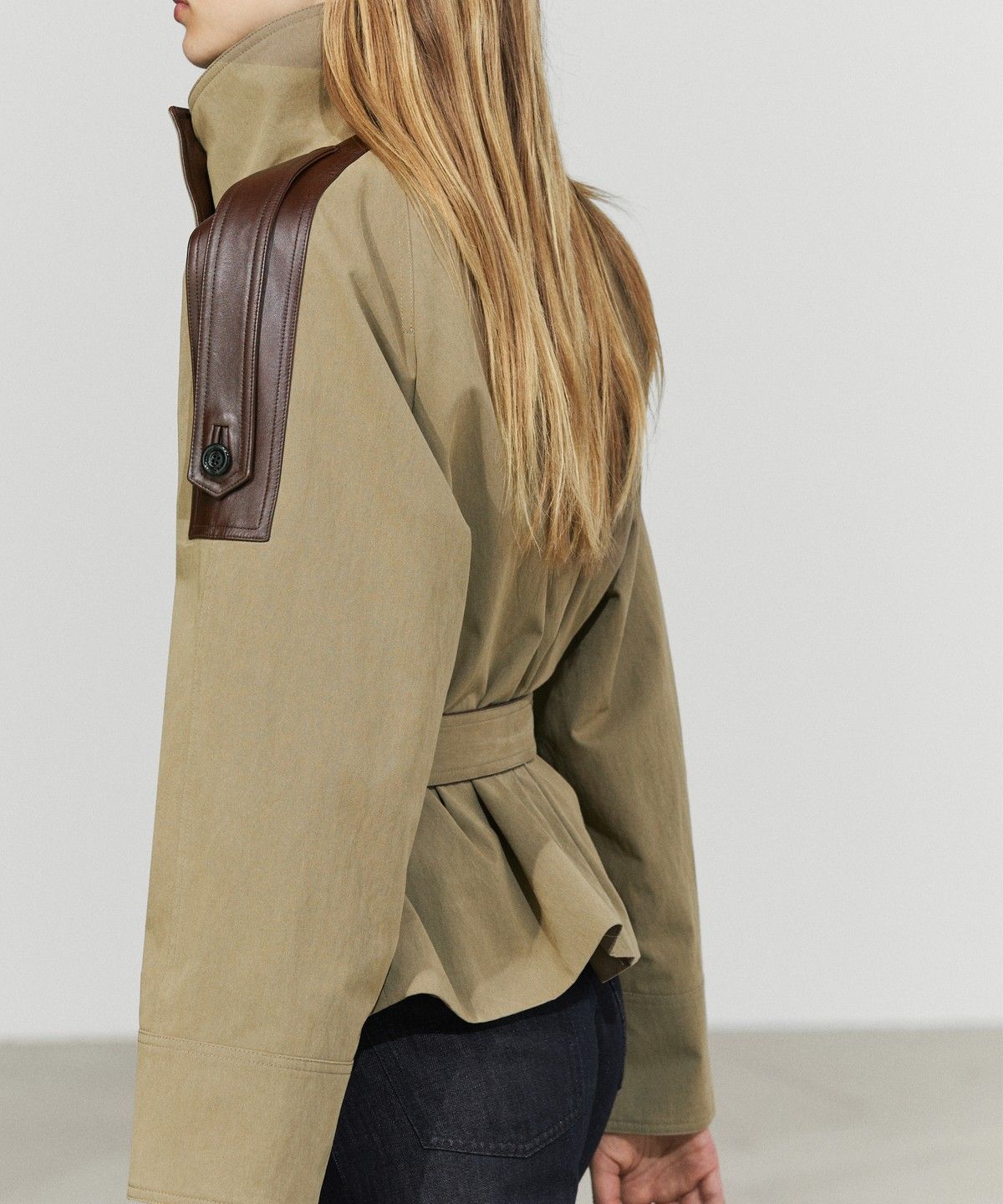 마시모두띠(MASSIMO DUTTI) 가죽 믹스 쇼트 재킷