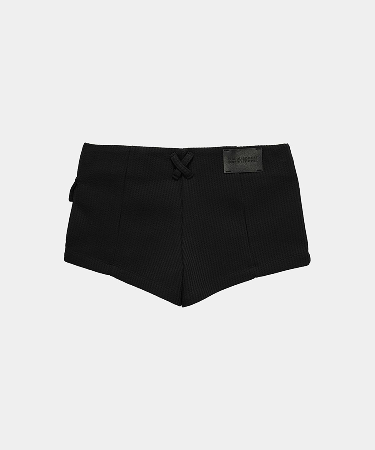 에트오소메(ETRE AU SOMMET) Waffle Zipper Hot Pants (Black)
