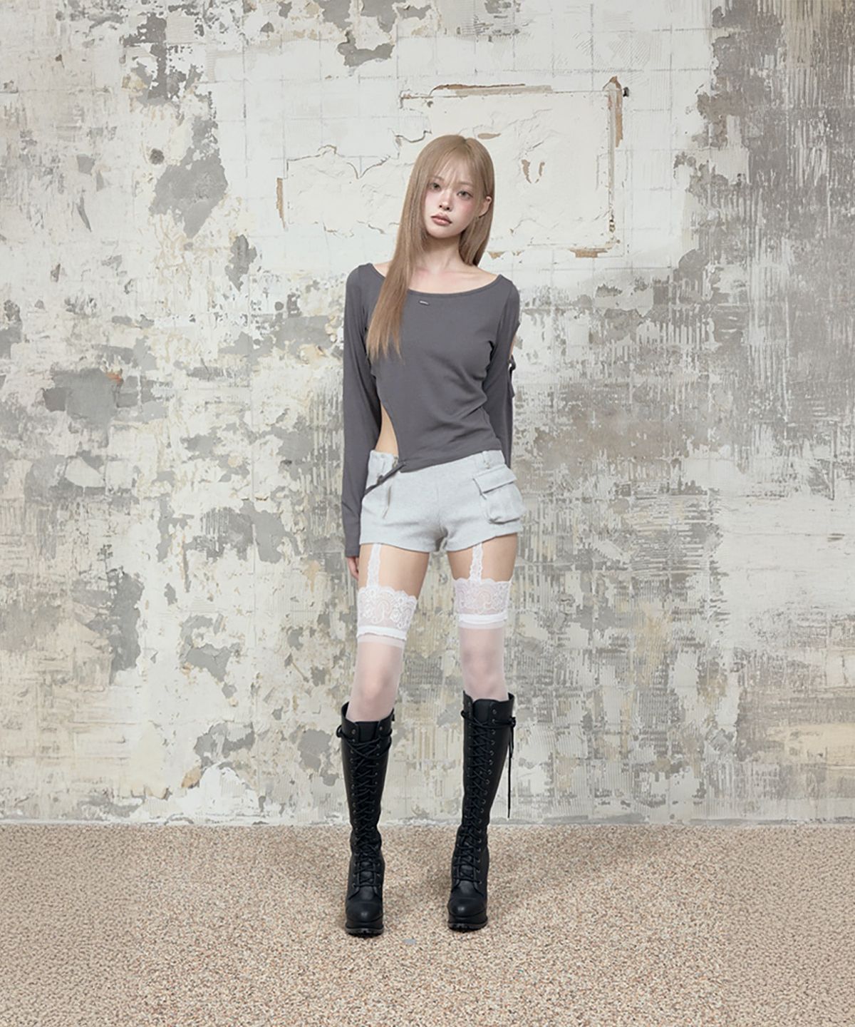 에트오소메(ETRE AU SOMMET) String Panel Point Long Sleeve (Charcoal)