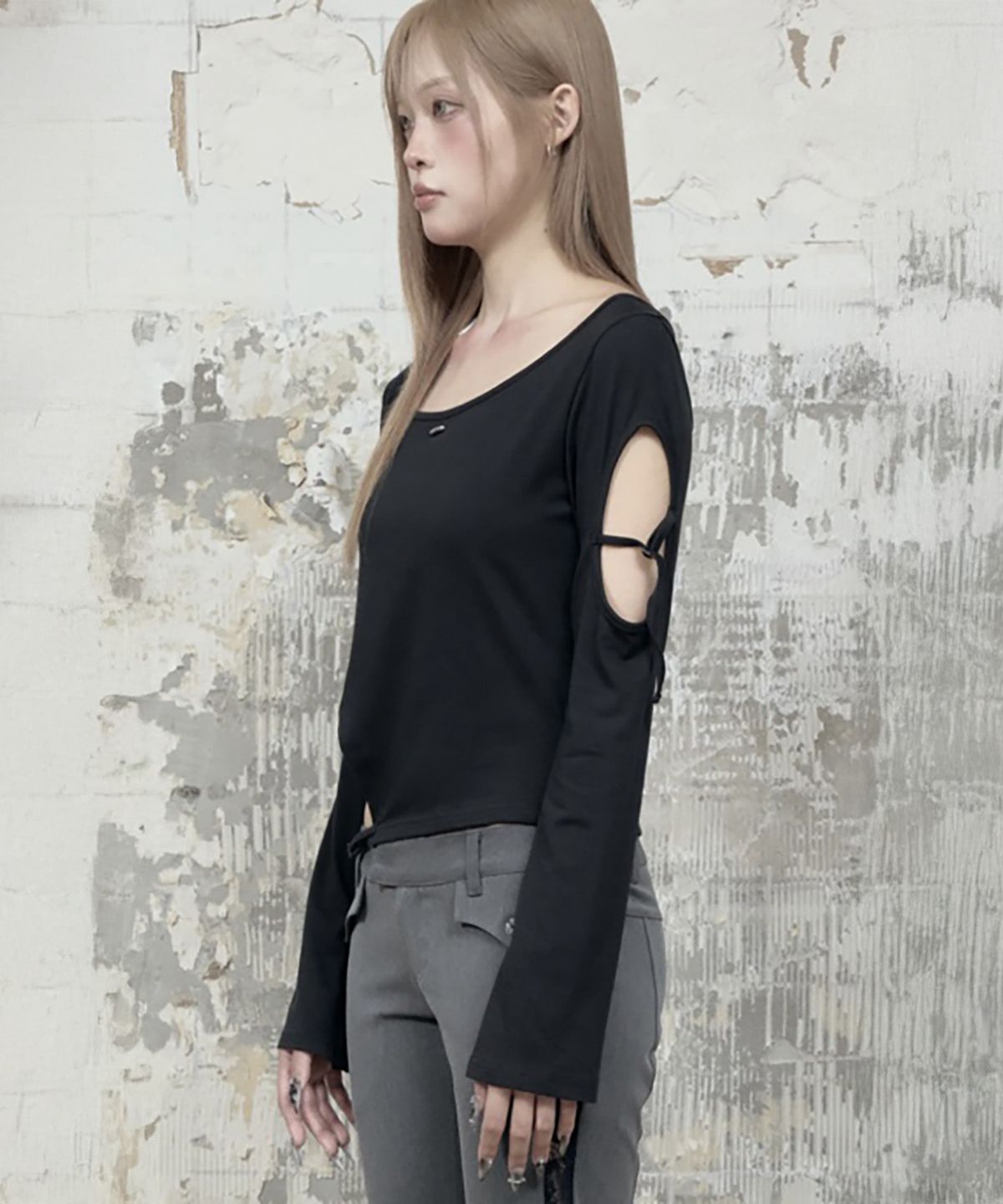 에트오소메(ETRE AU SOMMET) String Panel Point Long Sleeve (Black)