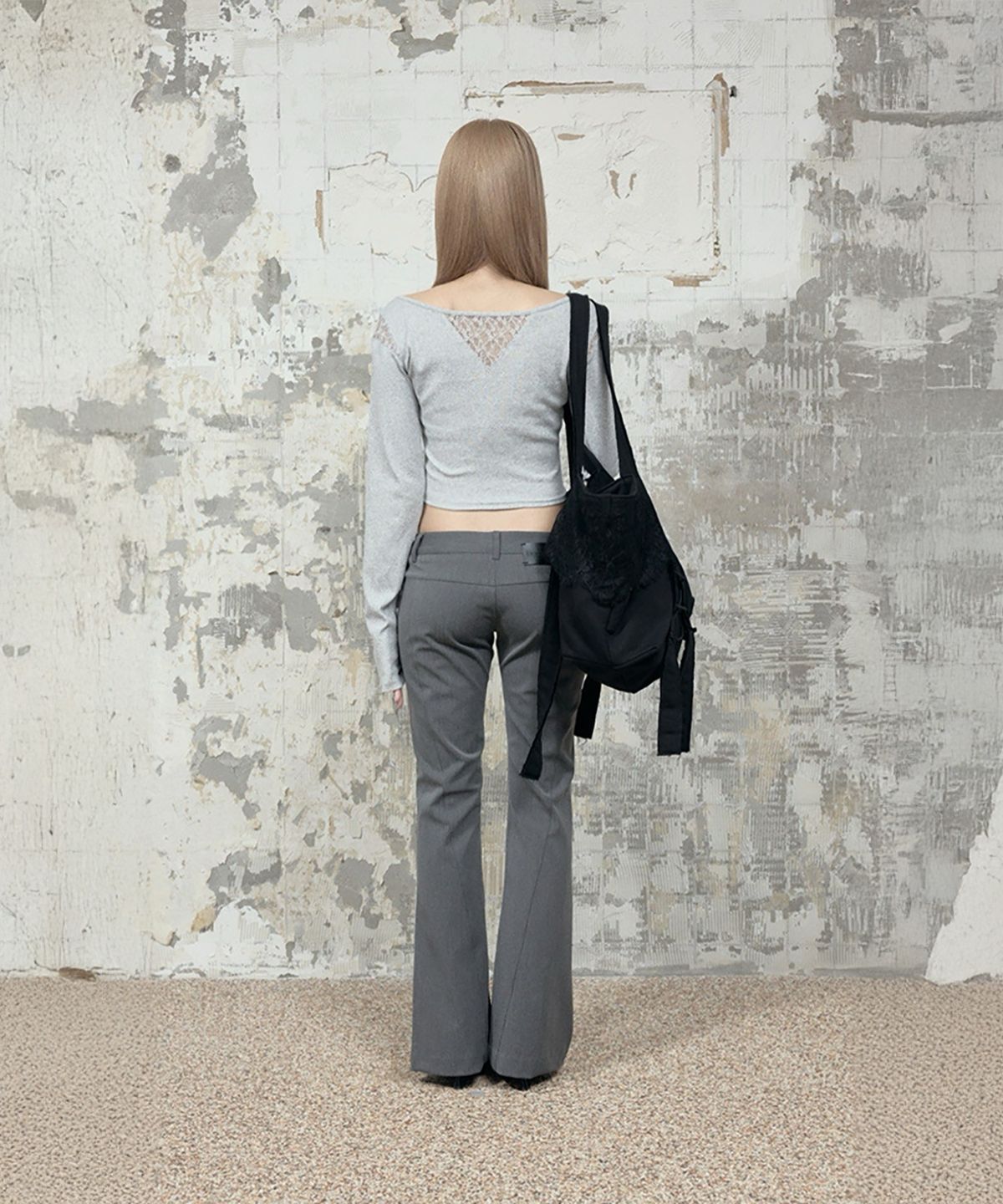 에트오소메(ETRE AU SOMMET) Corset Strap Shoulder Bag (Black)