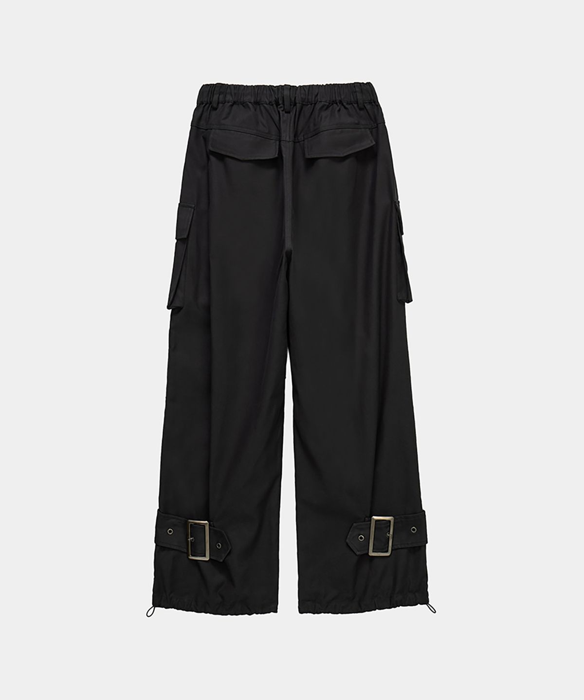 에트오소메(ETRE AU SOMMET) Panel Multi Pocket Cargo Pants (Black)