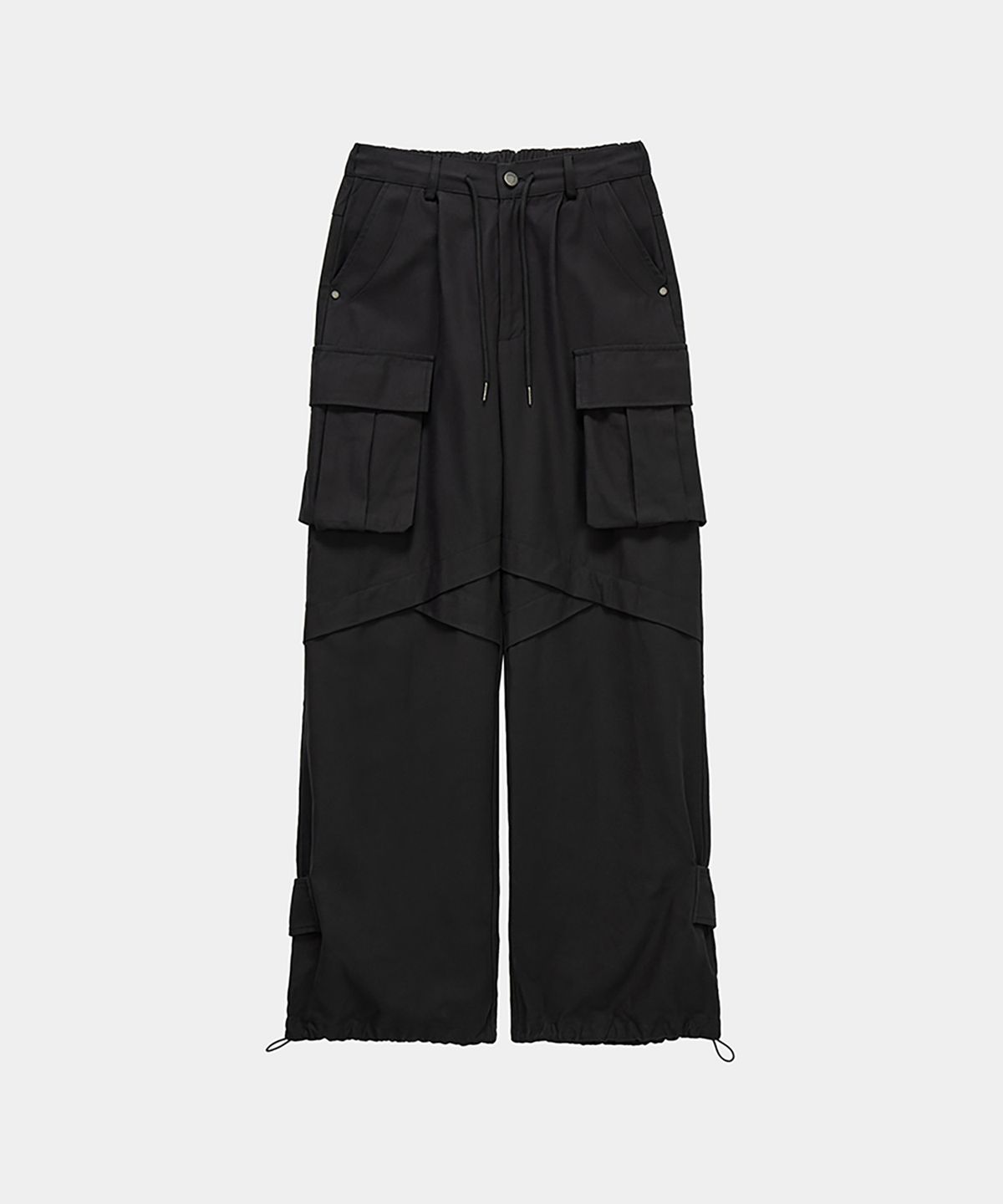 에트오소메(ETRE AU SOMMET) Panel Multi Pocket Cargo Pants (Black)