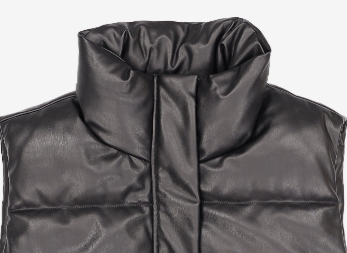 자라(ZARA) 패딩 베스트 L