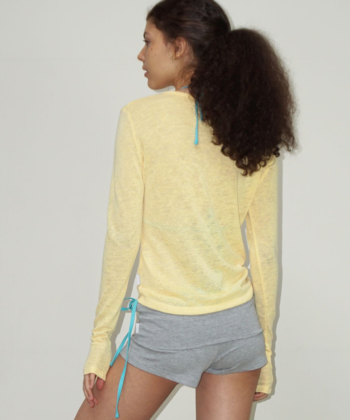 떨스티클럽(THIRSTYCLUB) Henry neck buttons longsleeve - Yellow