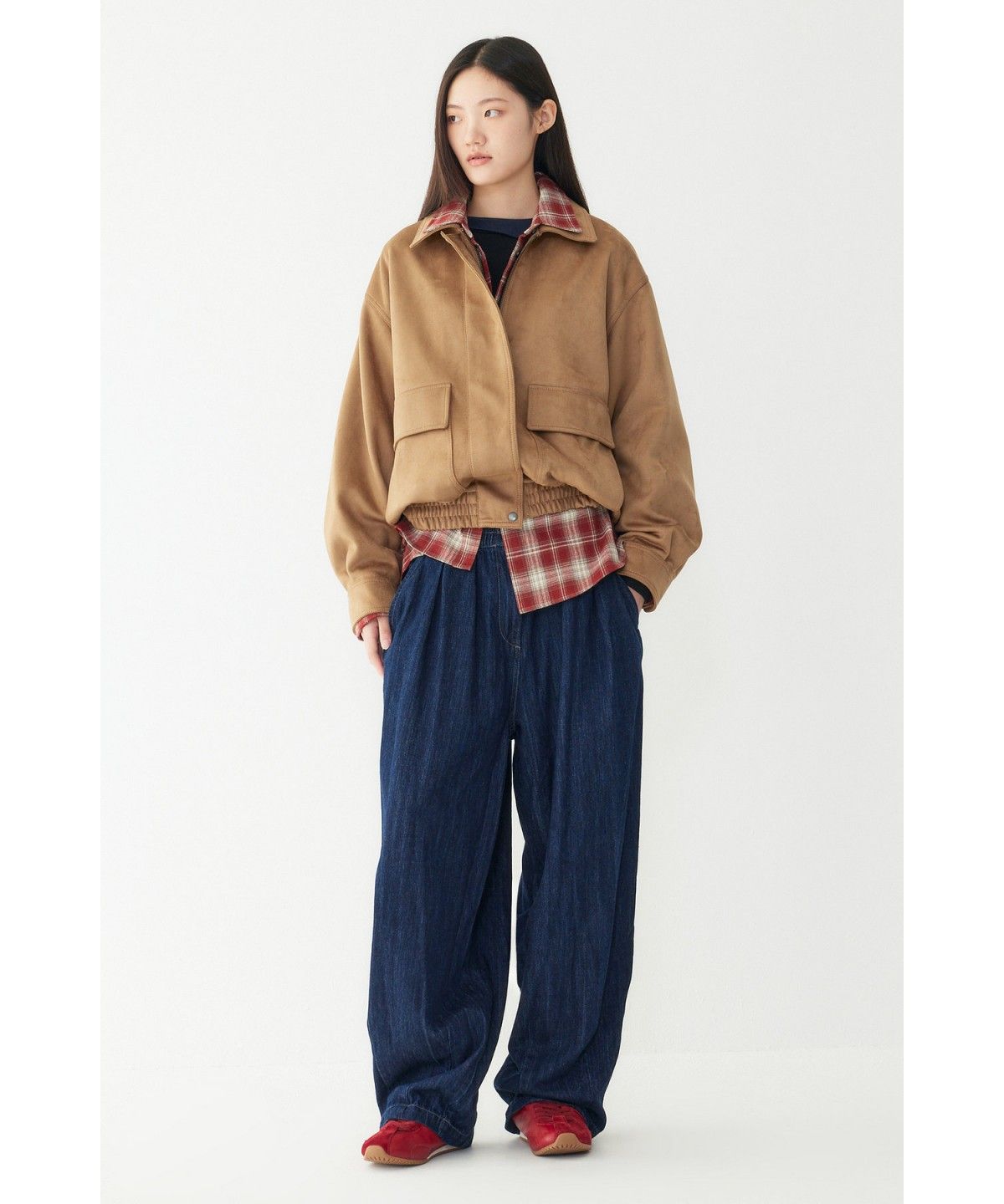 스튜디오 톰보이(STUDIO TOMBOY) 스트링 턱 주름 데님 팬츠 _인디고_9176362971