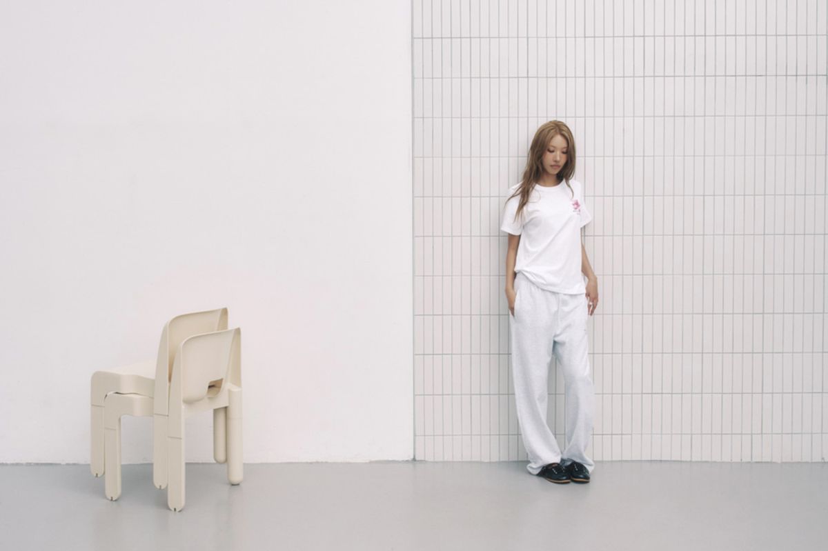 아크메드라비(ACME DE LA VIE) WOMAN FUZZY AC BEAR SHORT SLEEVE T-SHIRT