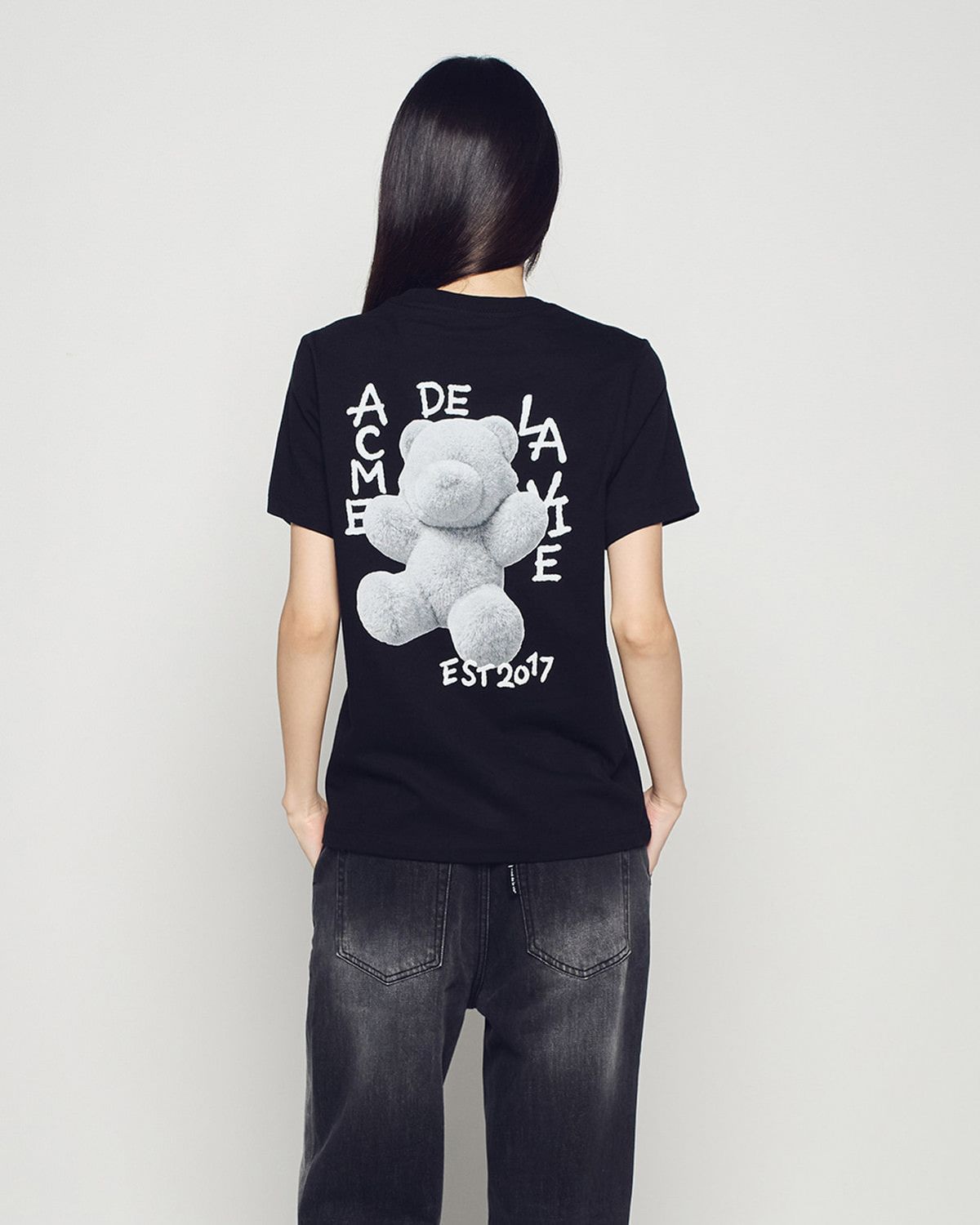 아크메드라비(ACME DE LA VIE) WOMAN FUZZY AC BEAR SHORT SLEEVE T-SHIRT