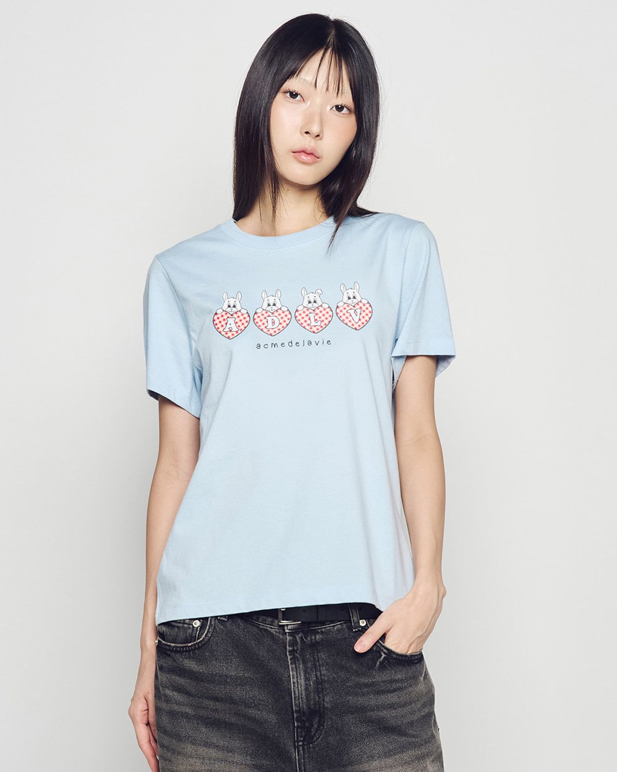 아크메드라비(ACME DE LA VIE) WOMAN HEART APPLIQUE BUNNY SHORT SLEEVE T-SHIRT