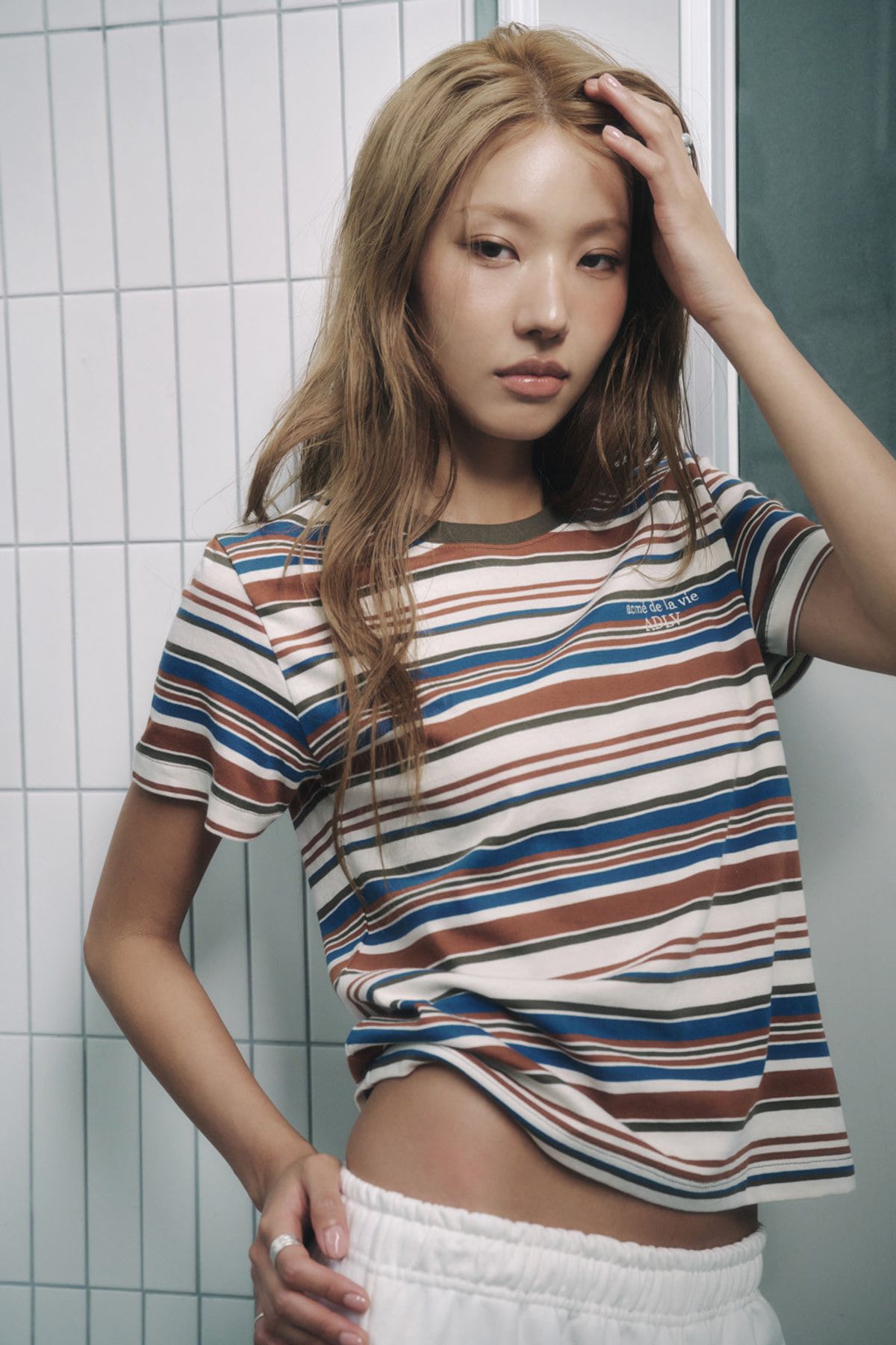 아크메드라비(ACME DE LA VIE) WOMAN STRIPE BASIC LOGO SHORT SLEEVE T-SHIRT