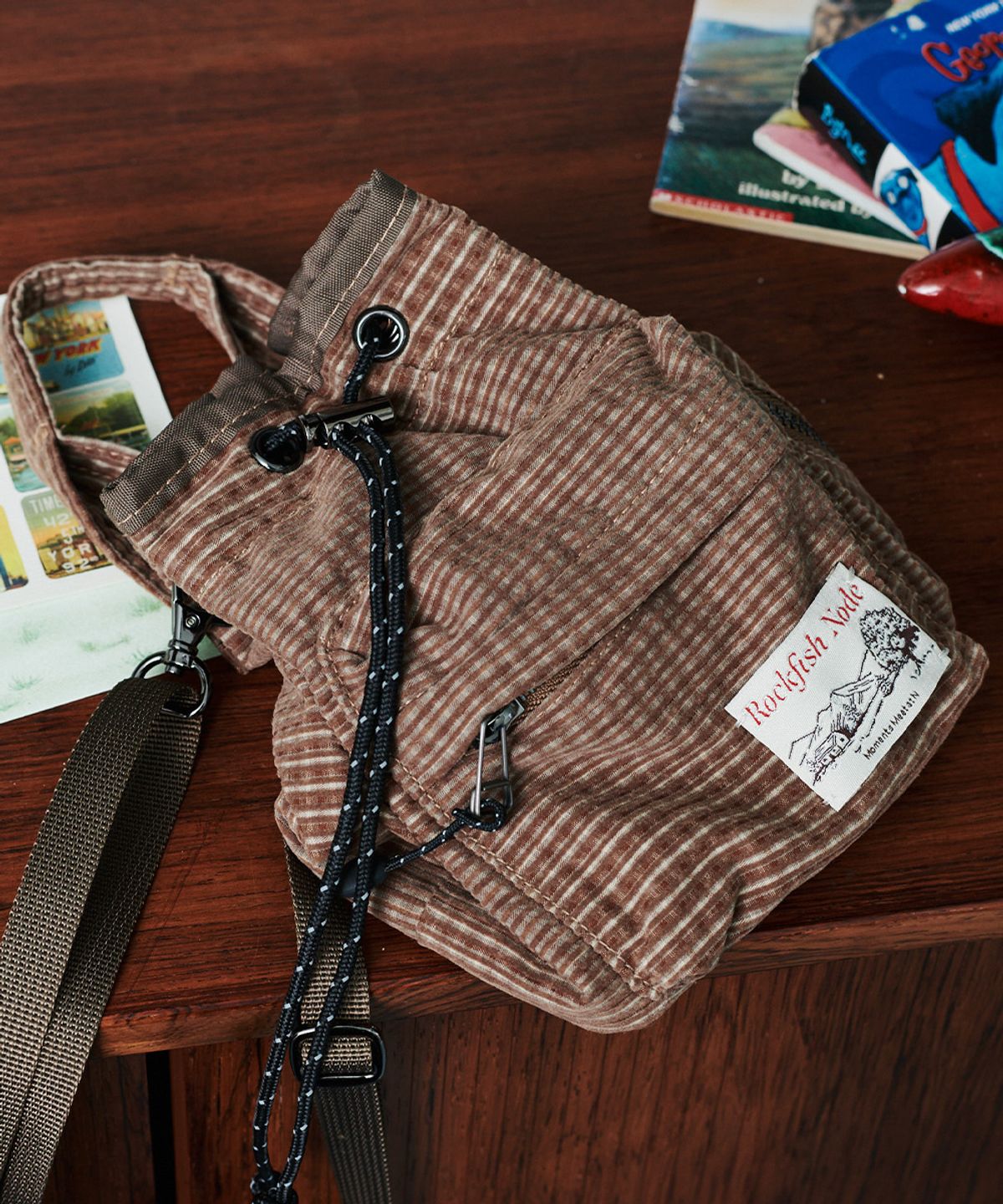 락피쉬웨더웨어(ROCKFISH WEATHERWEAR) CHECK DRAWSTRING MINI BAG - 2 colors